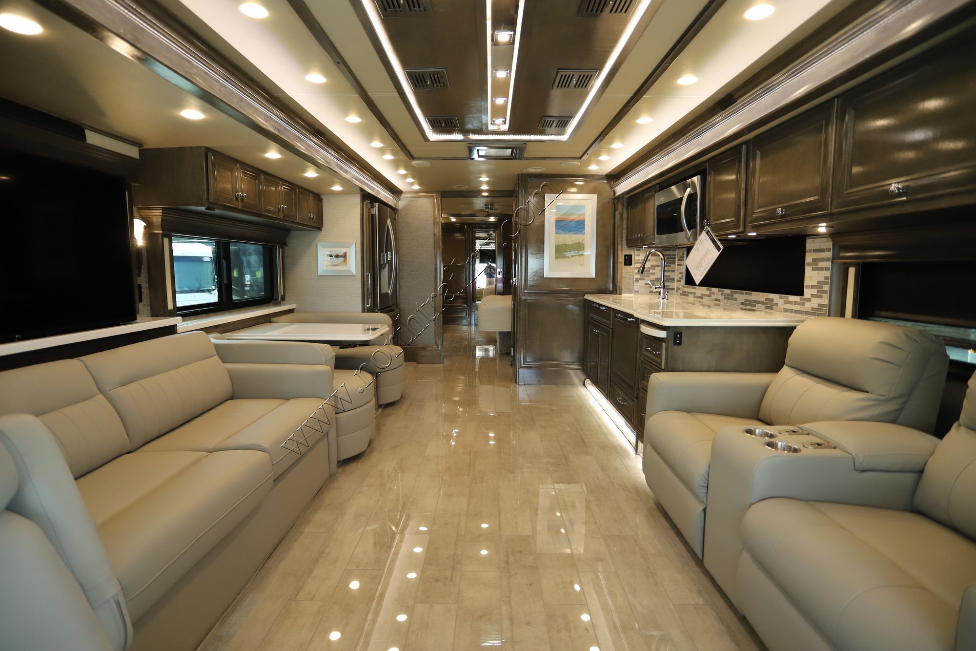 New 2022 Tiffin Motor Homes Phaeton 40IH Class A  For Sale