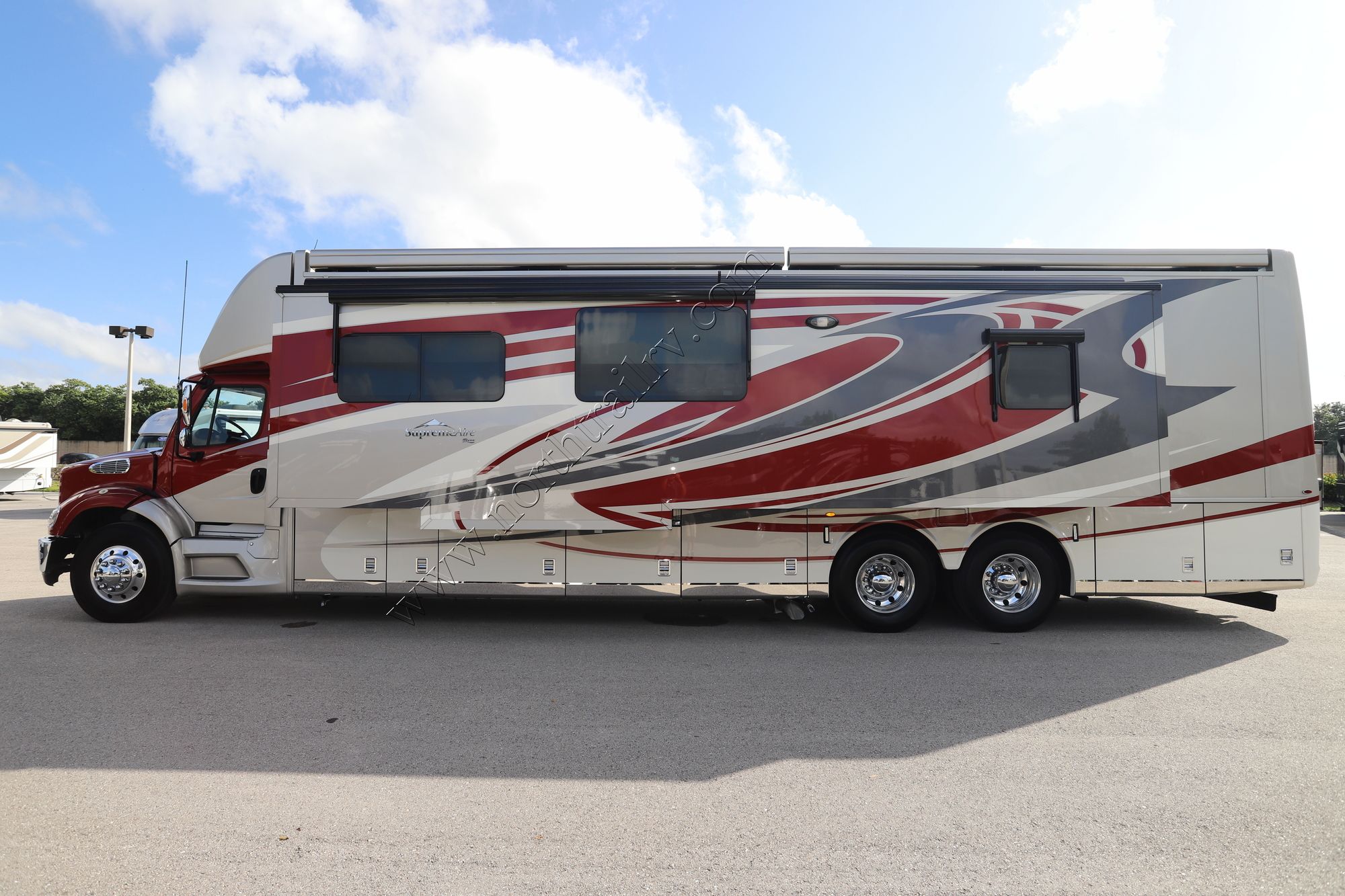 Used 2020 Newmar Supreme Aire 4573 Super C  For Sale