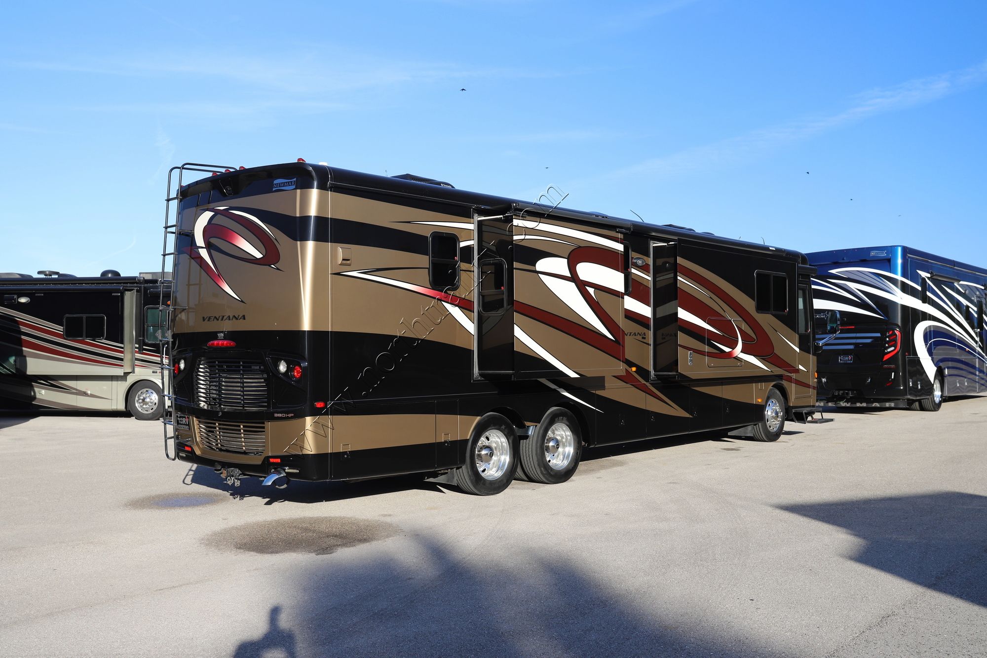 Used 2013 Newmar Ventana 4018 Class A  For Sale