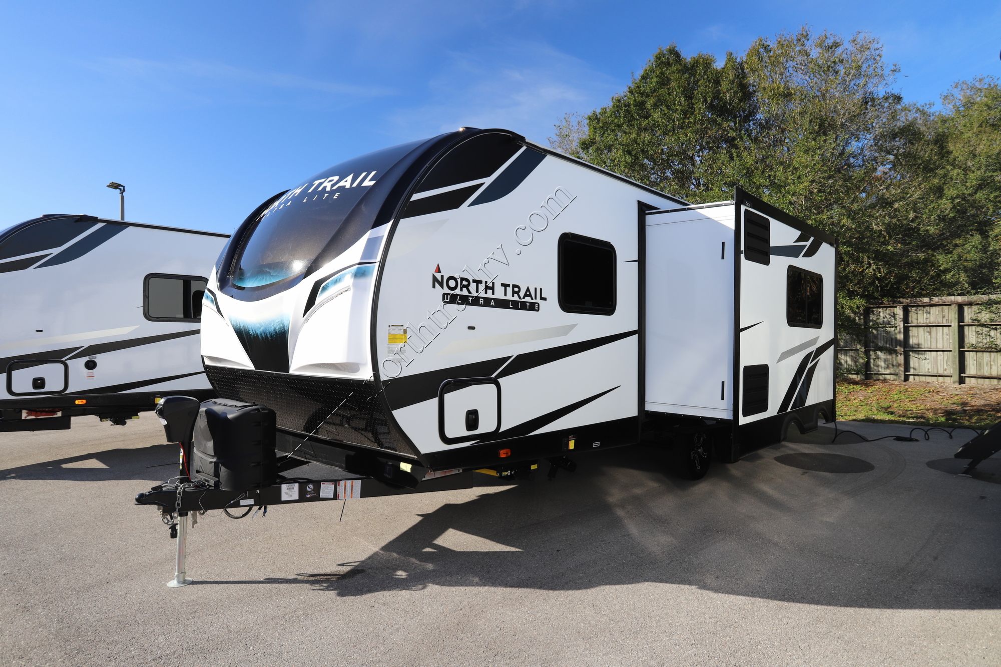 New 2022 Heartland Rv North Trail 22CRB Travel Trailer  For Sale