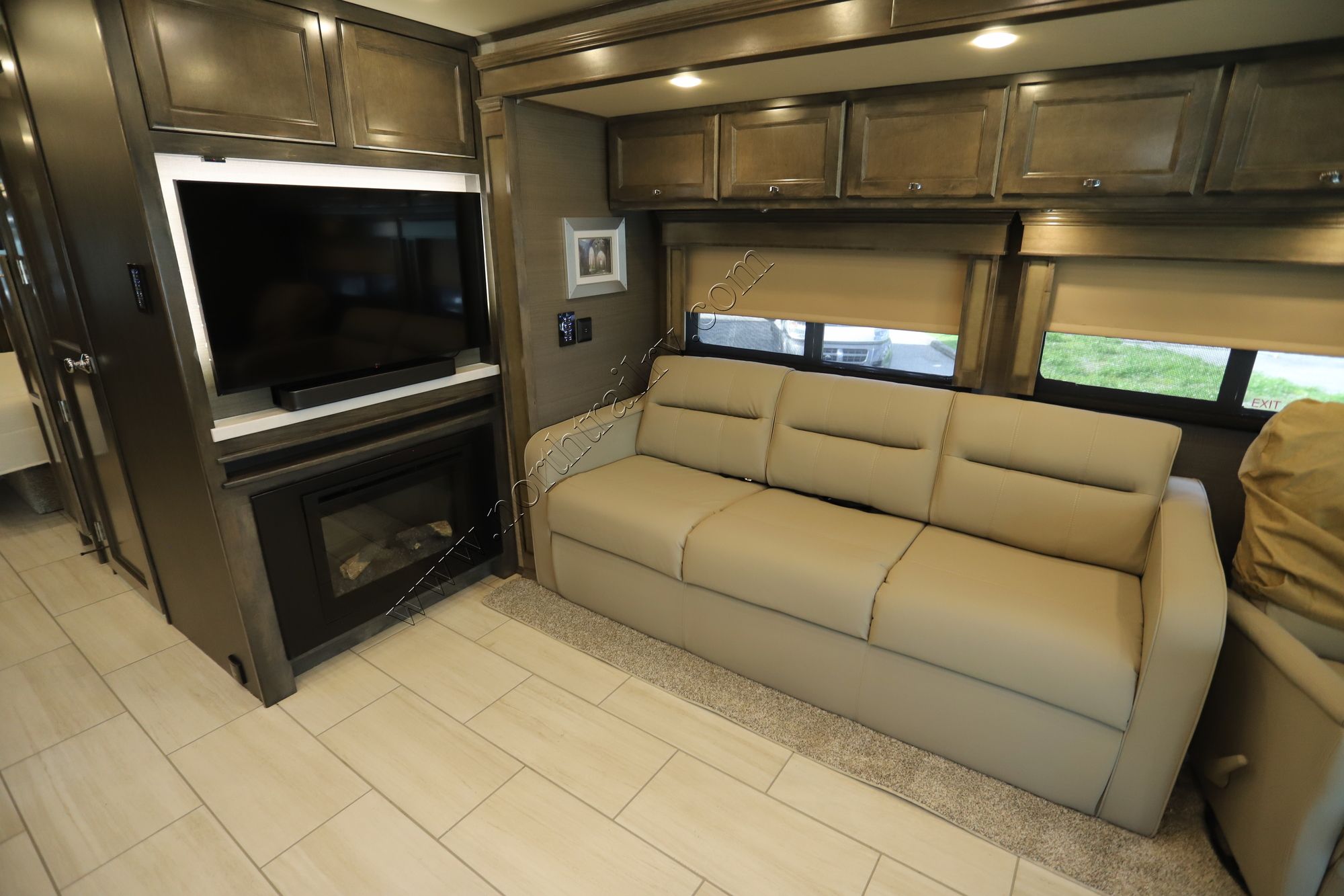 New 2022 Tiffin Motor Homes Allegro Red 33AA Class A  For Sale