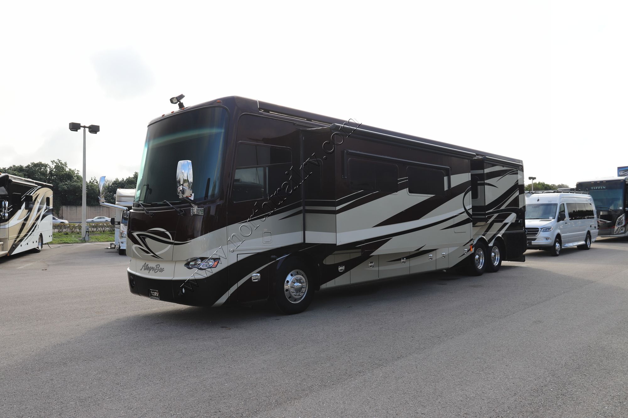 Used 2012 Tiffin Motor Homes Allegro Bus 43QGP Class A  For Sale