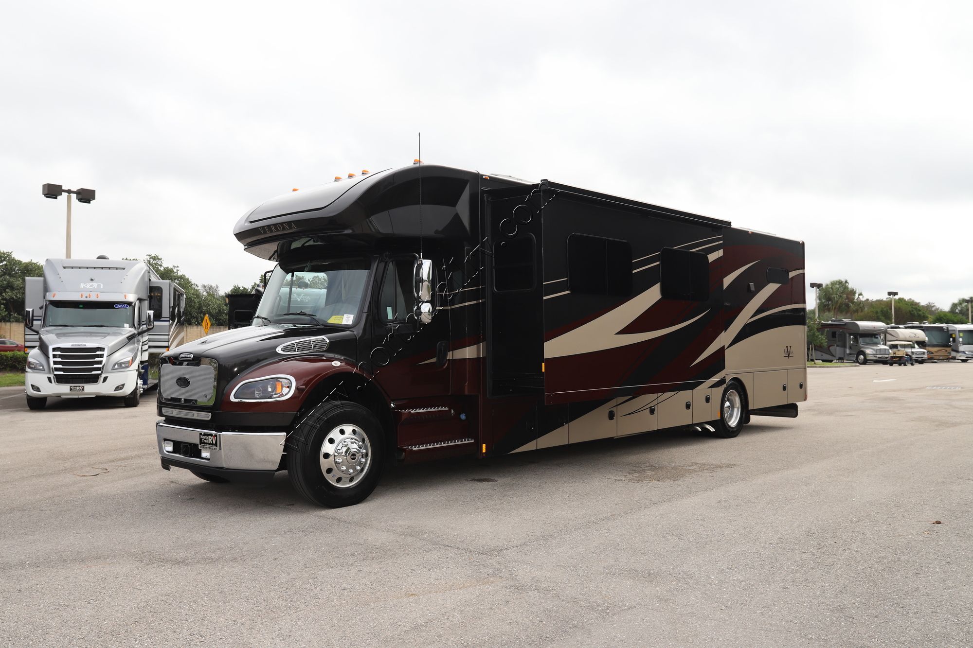 New 2022 Renegade Rv Verona 40VBH Super C  For Sale