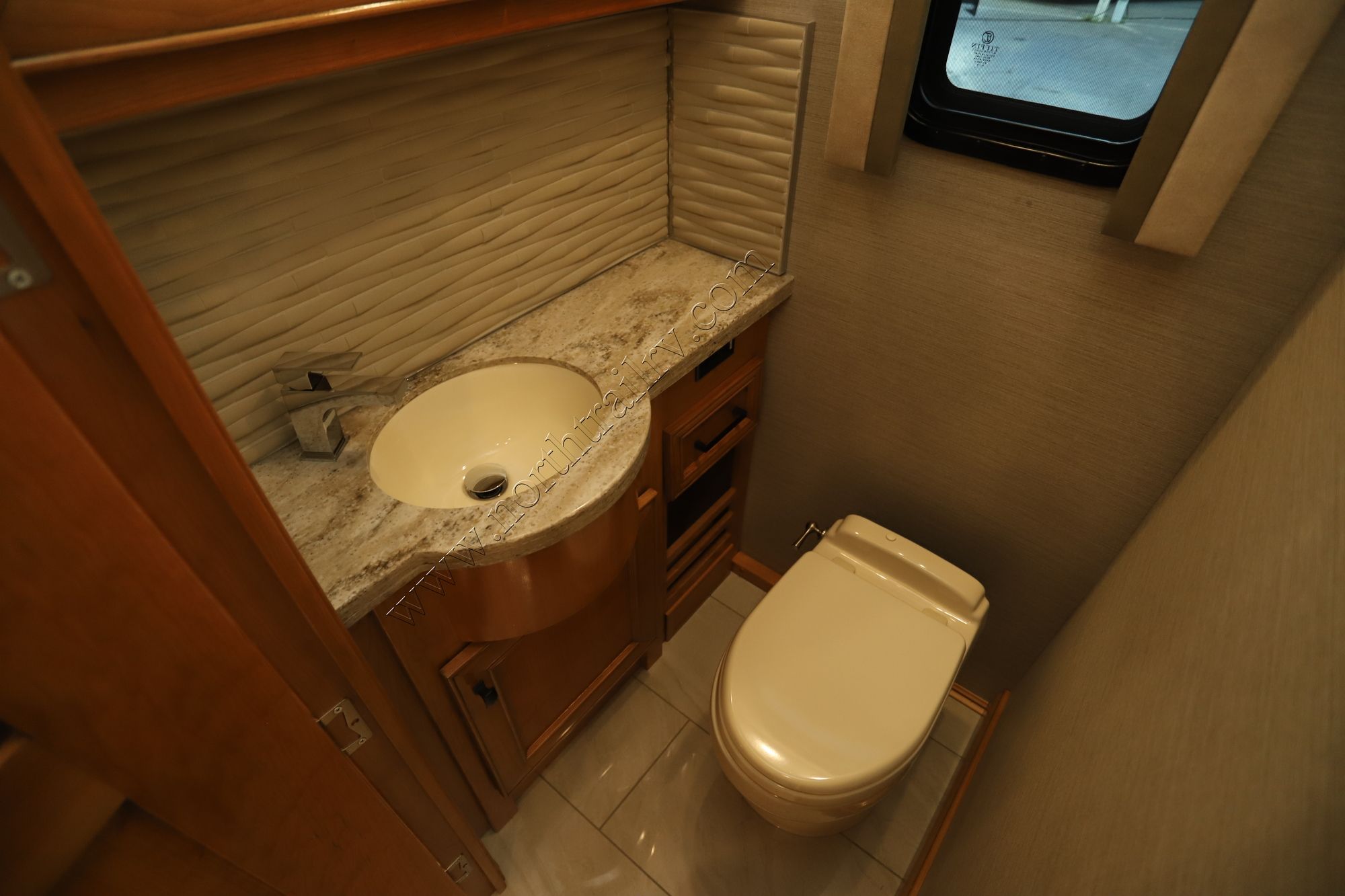 New 2022 Tiffin Motor Homes Allegro Bus 40IP Class A  For Sale