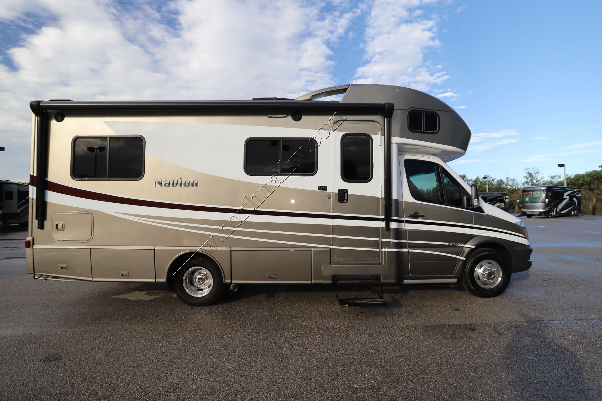 Used 2019 Winnebago Navion 24V Class C  For Sale