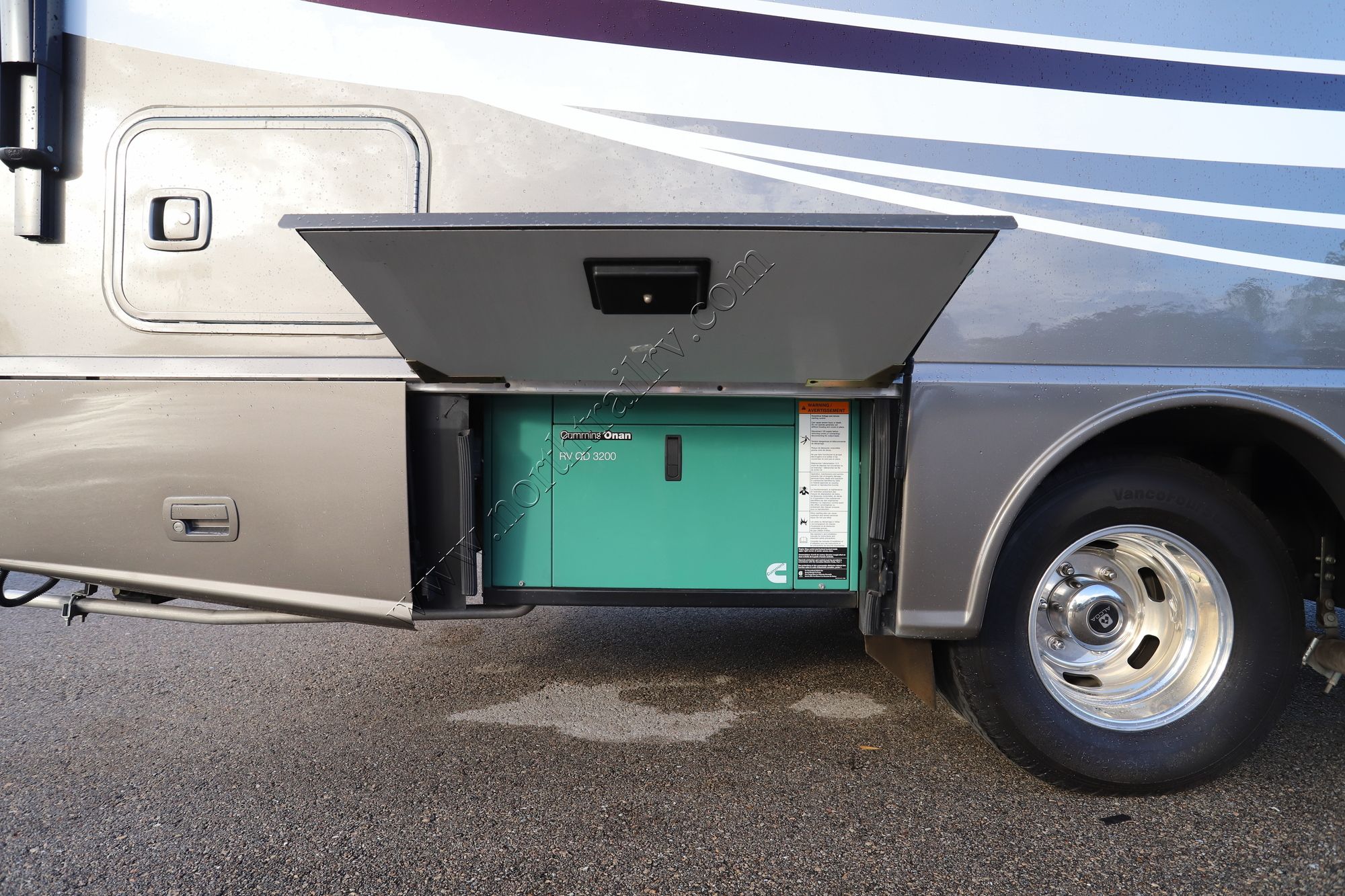 Used 2019 Winnebago Navion 24V Class C  For Sale