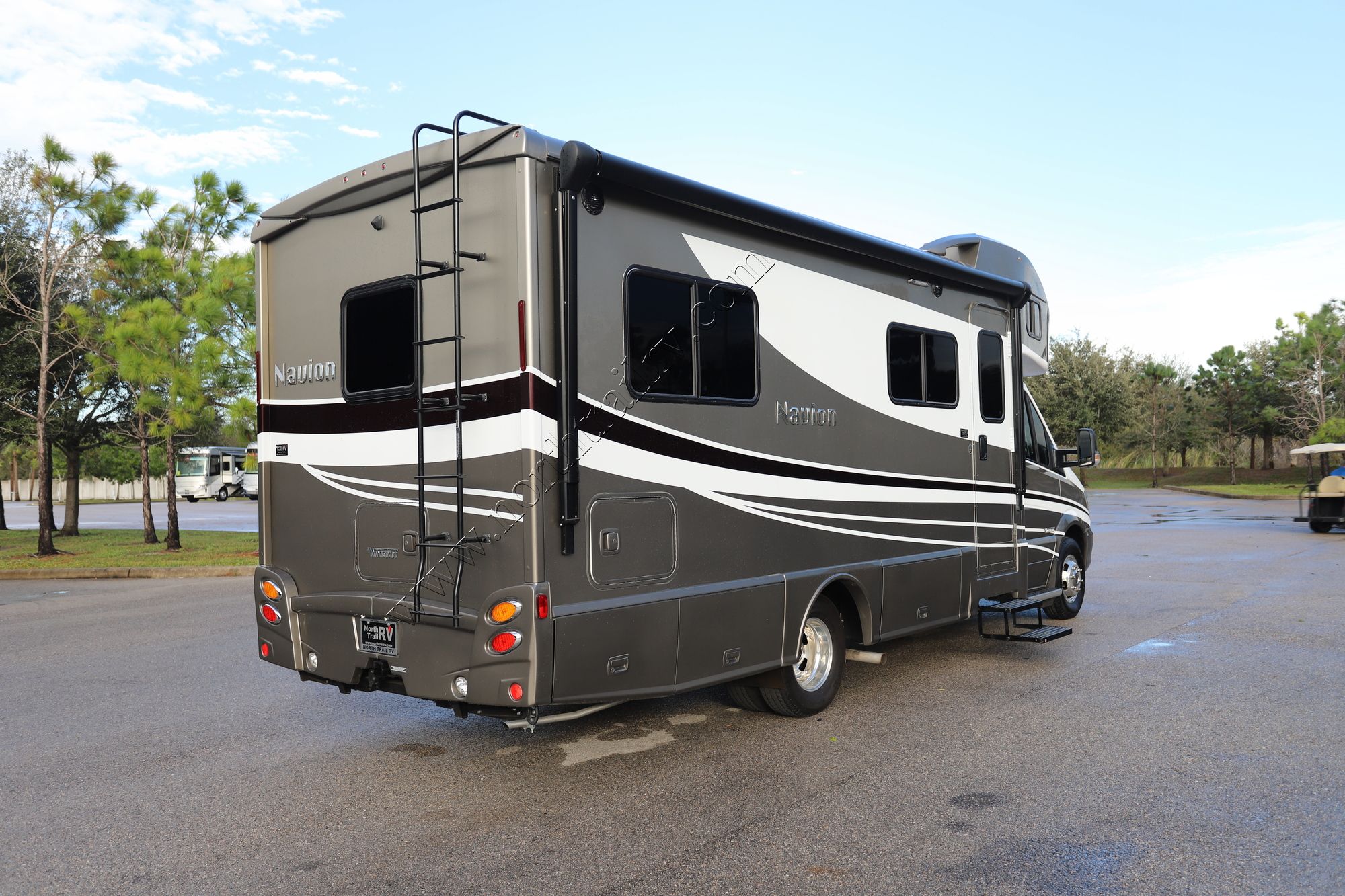 Used 2019 Winnebago Navion 24V Class C  For Sale
