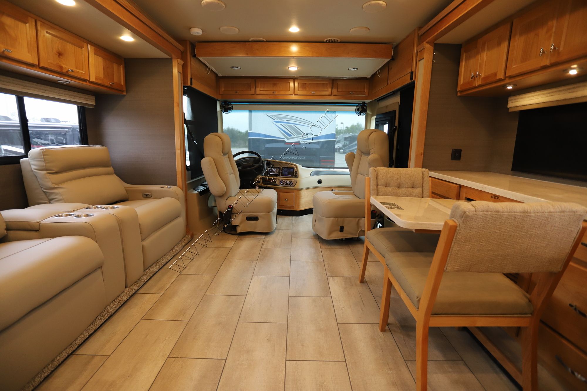 New 2022 Tiffin Motor Homes Allegro Red 33 AL Class A  For Sale
