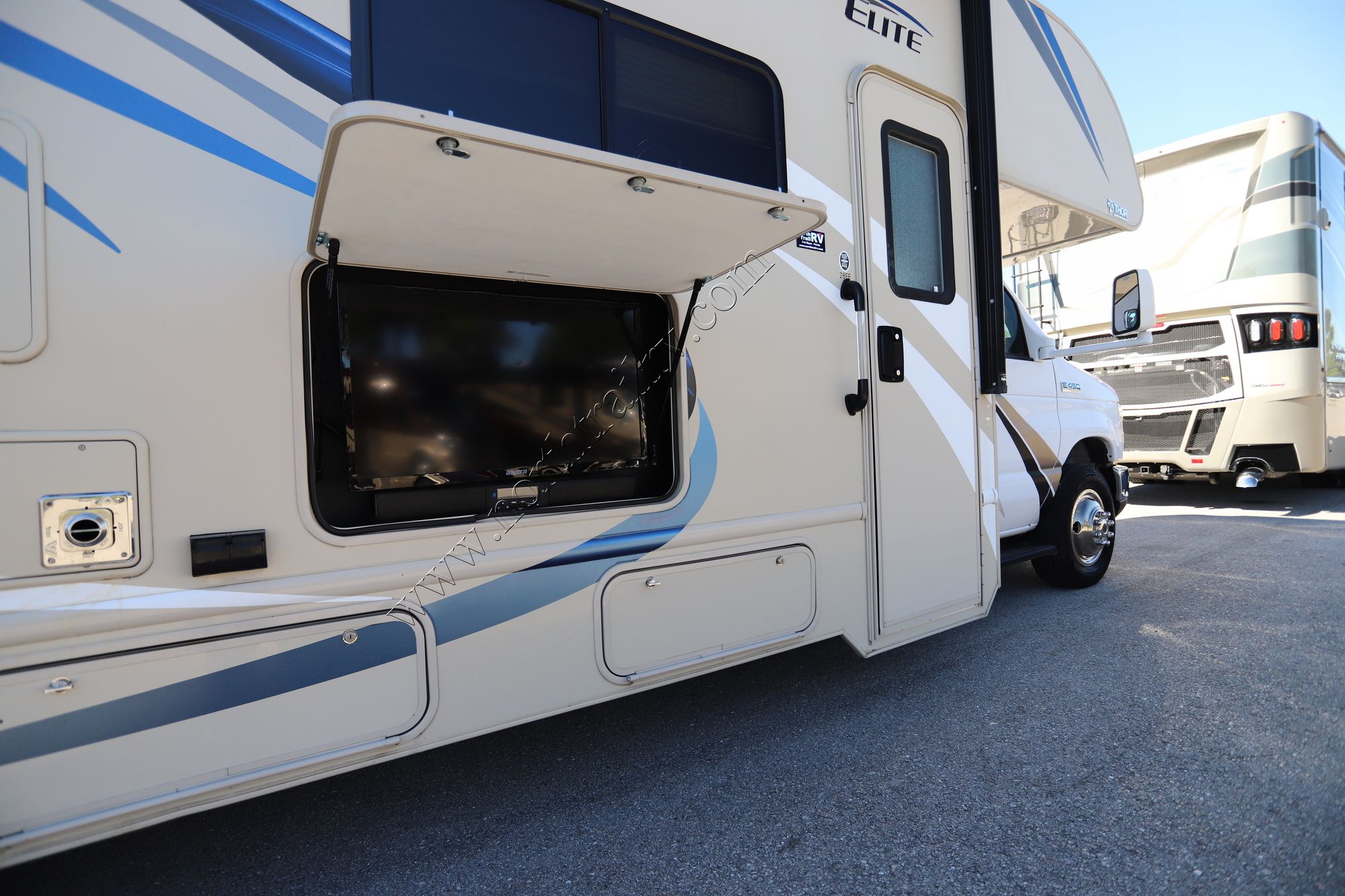 Used 2019 Thor Freedom Elite 28FE Class C  For Sale