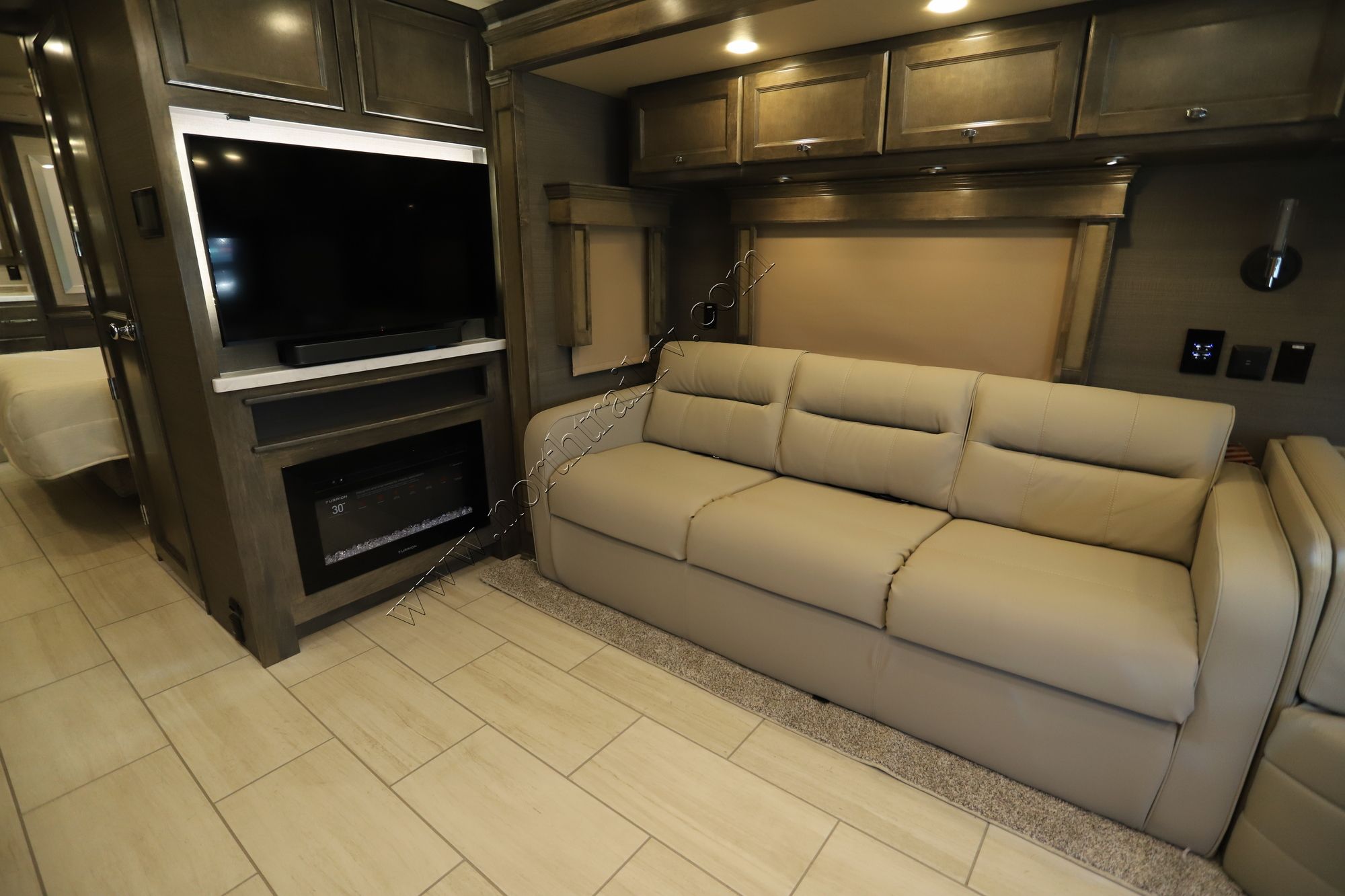 New 2022 Tiffin Motor Homes Allegro Red 38KA Class A  For Sale