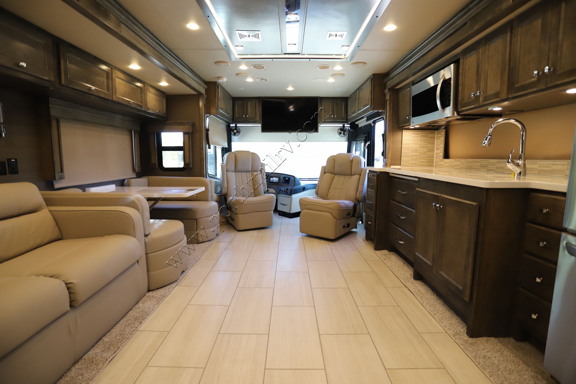 New 2022 Tiffin Motor Homes Allegro Red 38KA Class A  For Sale