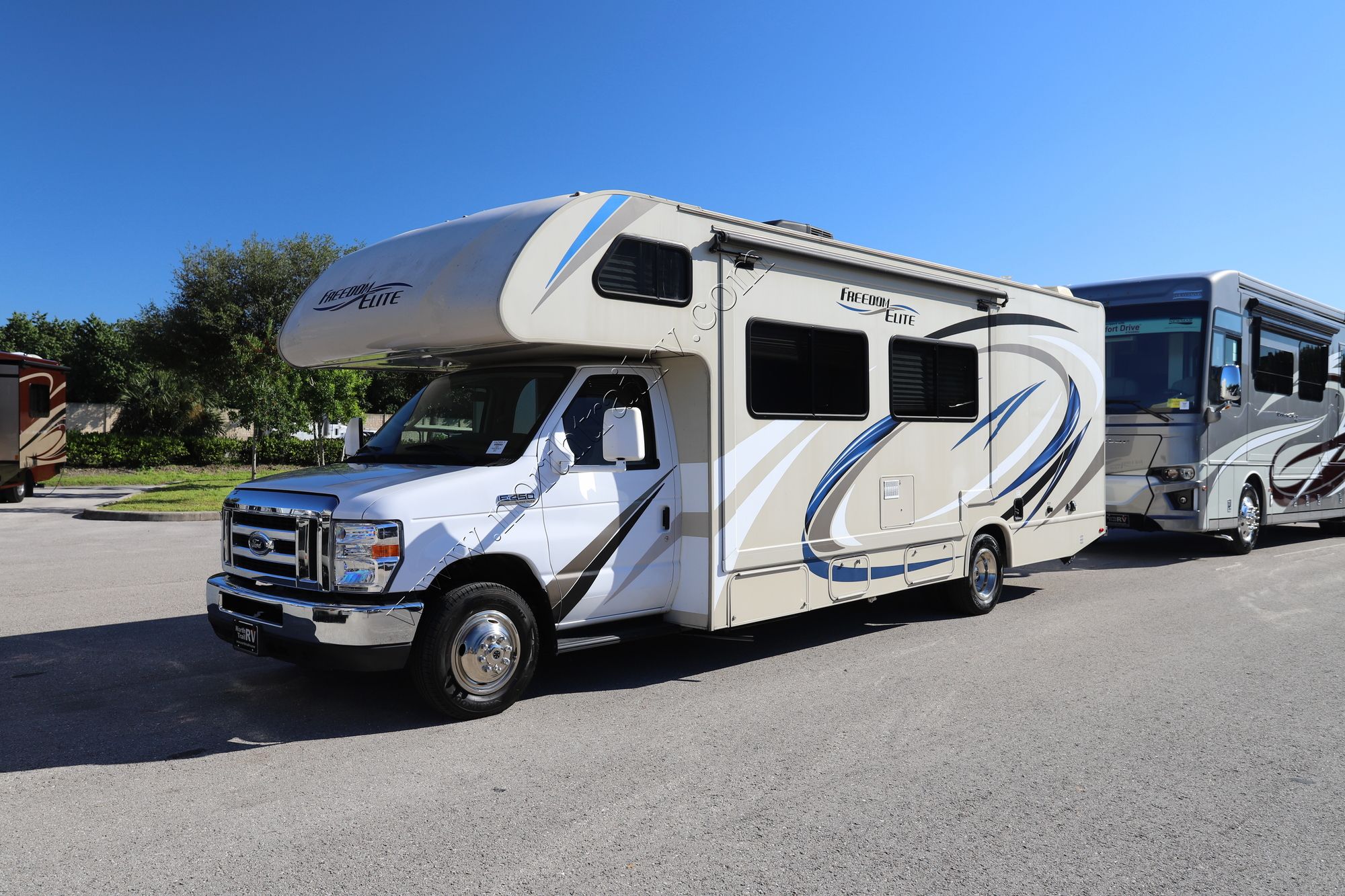 Used 2019 Thor Freedom Elite 28FE Class C  For Sale