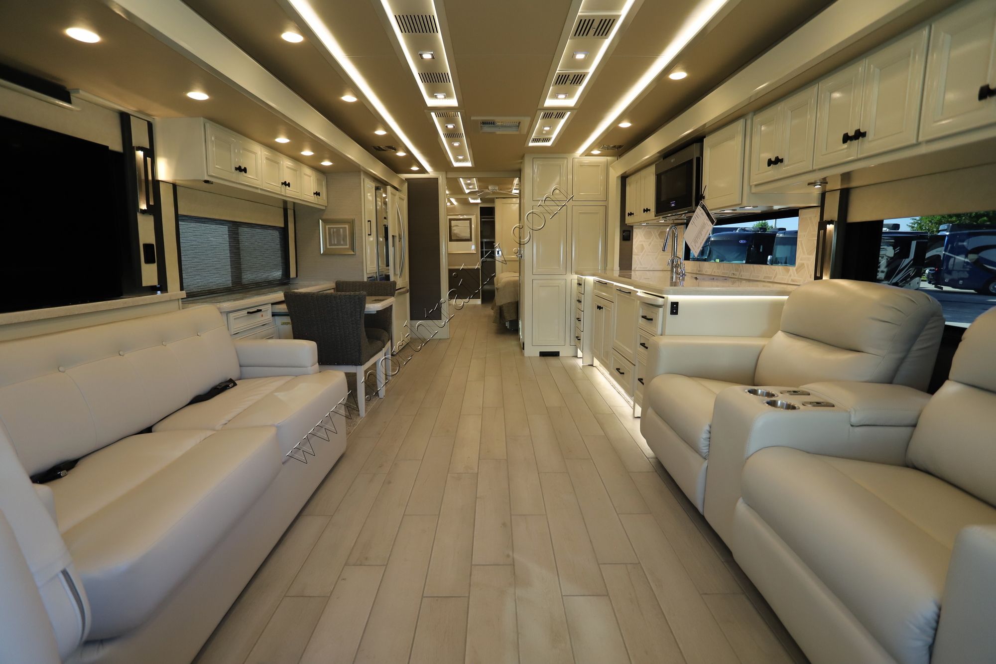 New 2022 Tiffin Motor Homes Allegro Bus 45OPP Class A  For Sale