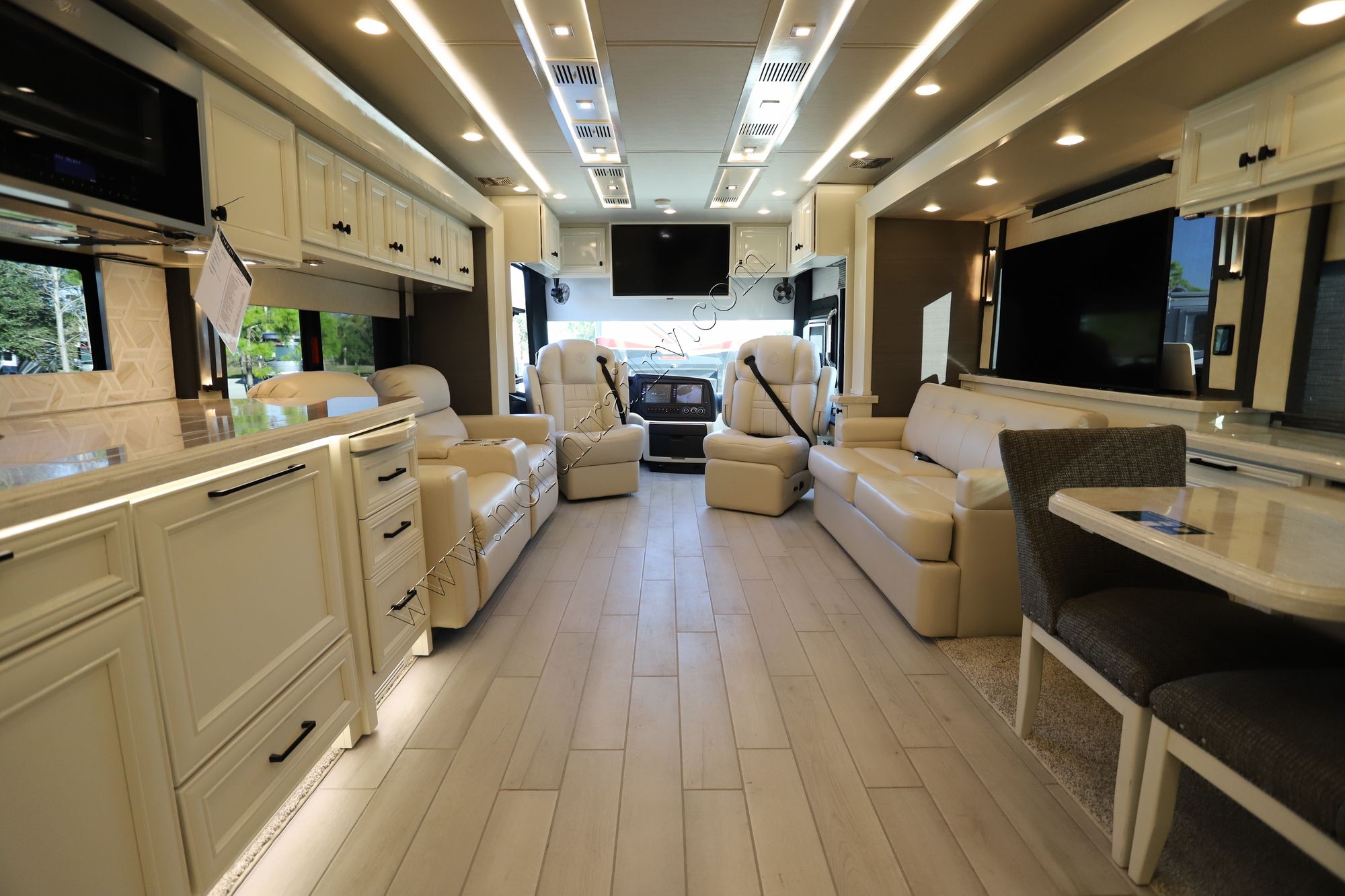 New 2022 Tiffin Motor Homes Allegro Bus 45OPP Class A  For Sale