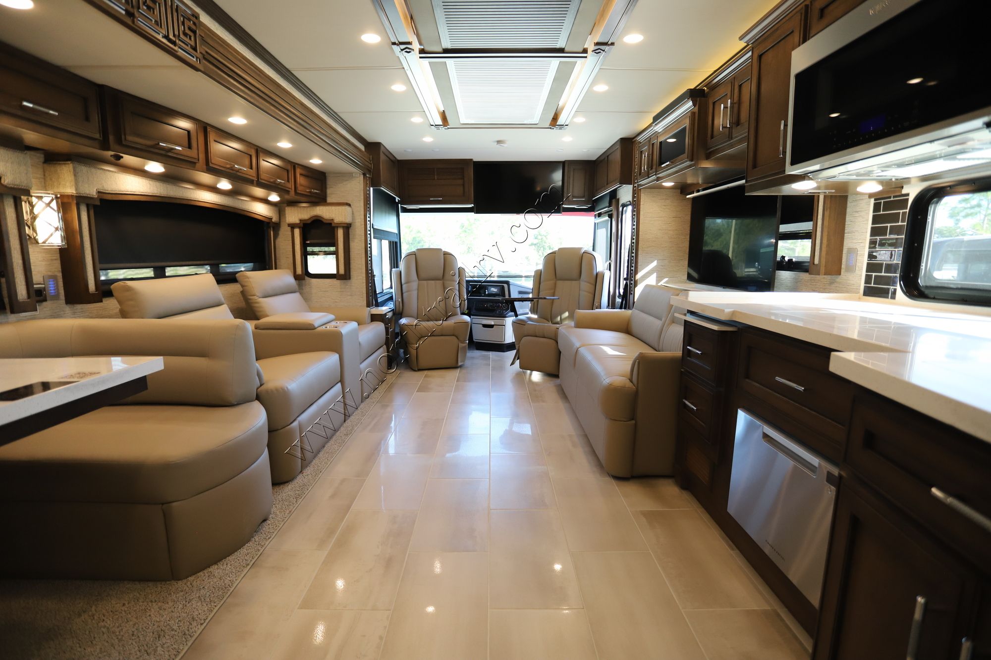 New 2022 Newmar Ventana 4369 Class A  For Sale