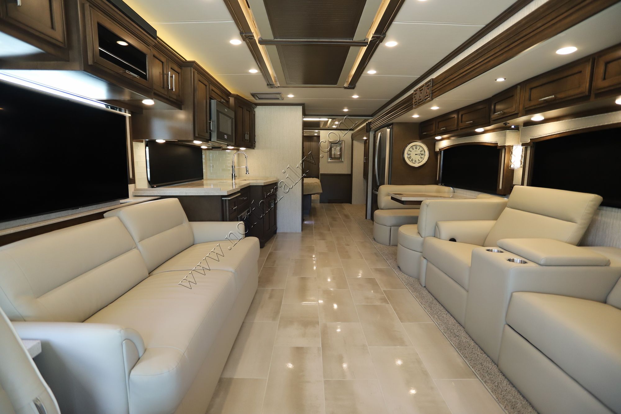 New 2022 Newmar Ventana 4369 Class A  For Sale