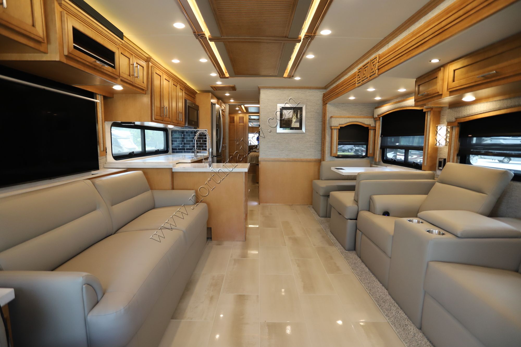 New 2022 Newmar Ventana 3717 Class A  For Sale