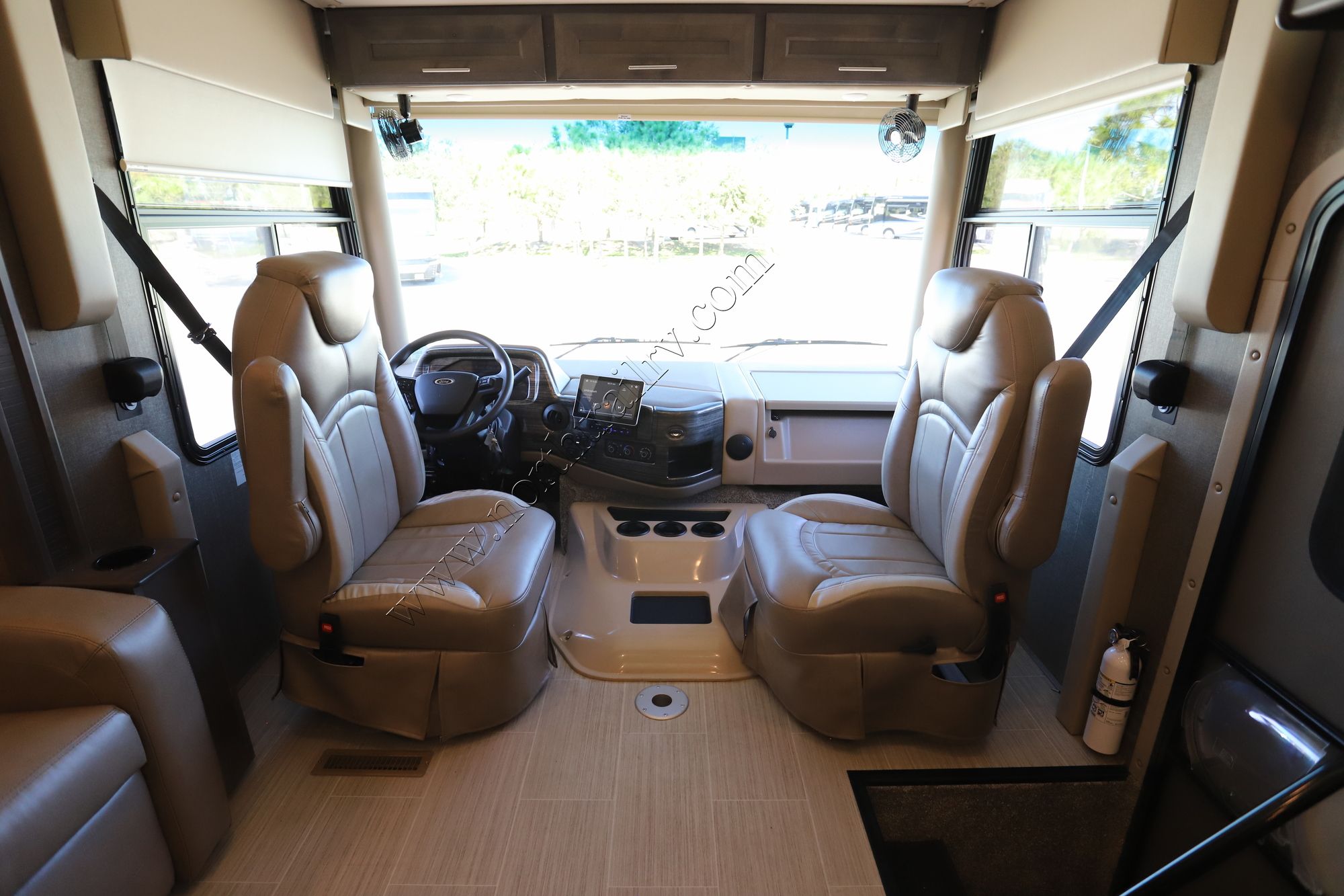 New 2022 Thor Challenger 37FH Class A  For Sale