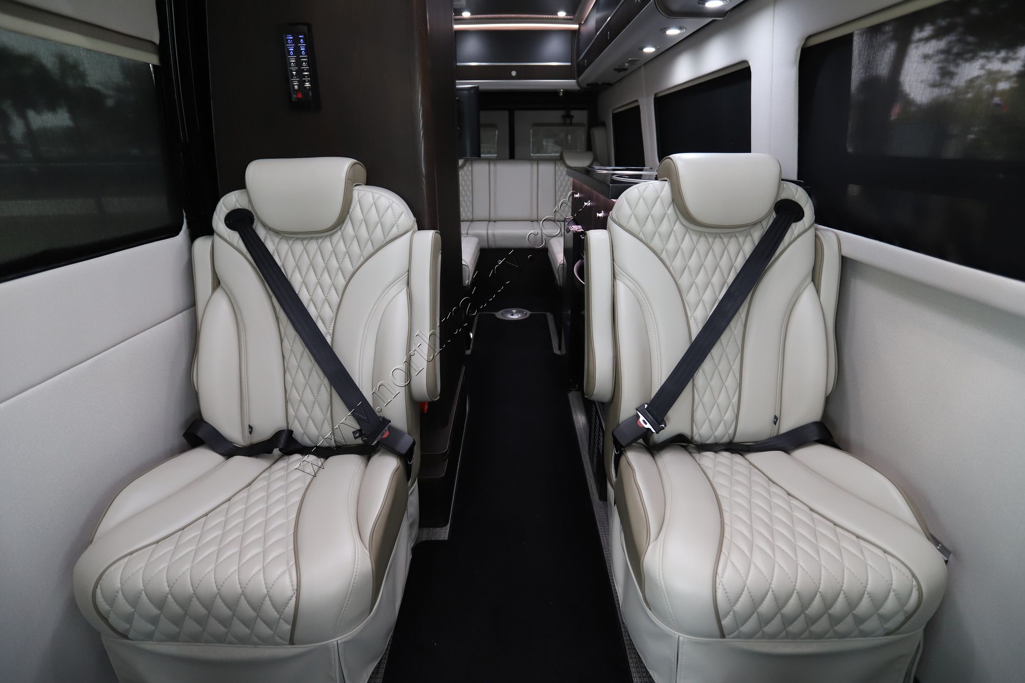 Used 2019 Airstream Interstate EXT LOUNGE Class B  For Sale