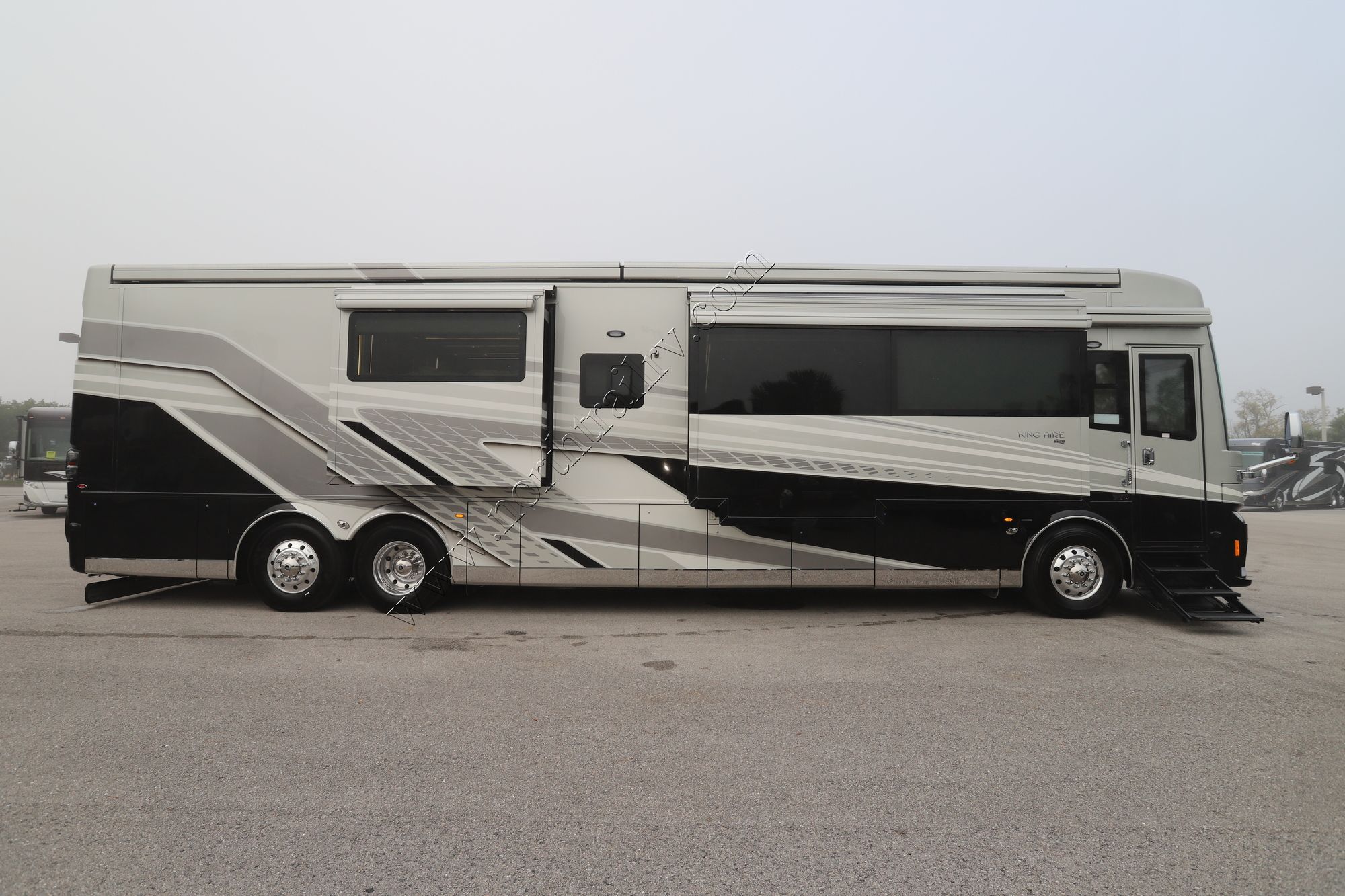 New 2022 Newmar King Aire 4533 Class A  For Sale