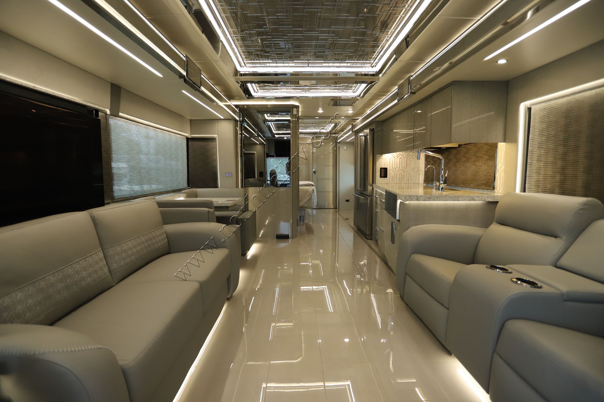 New 2022 Newmar King Aire 4533 Class A  For Sale