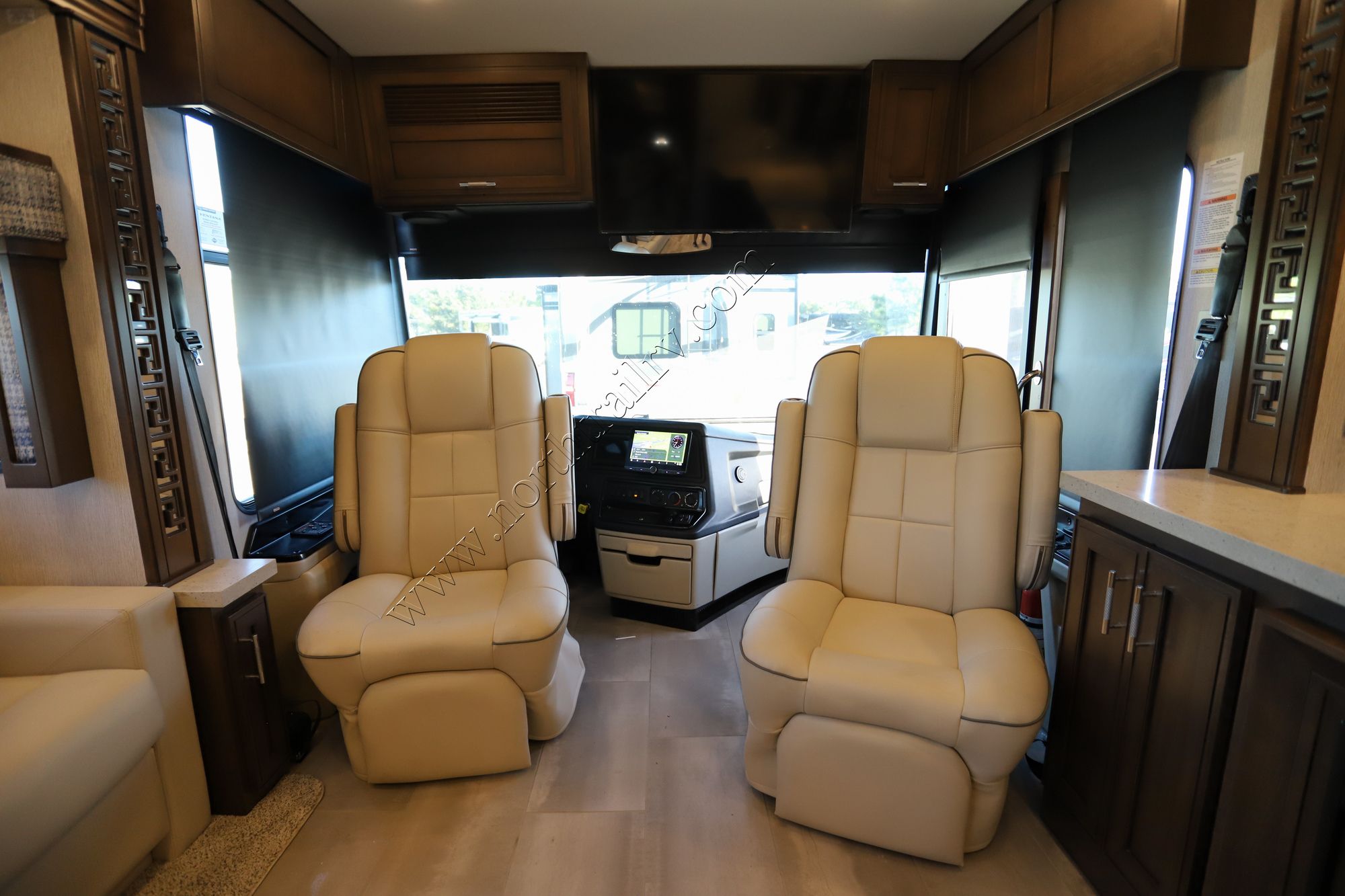 Used 2021 Newmar Ventana 3709 Class A  For Sale