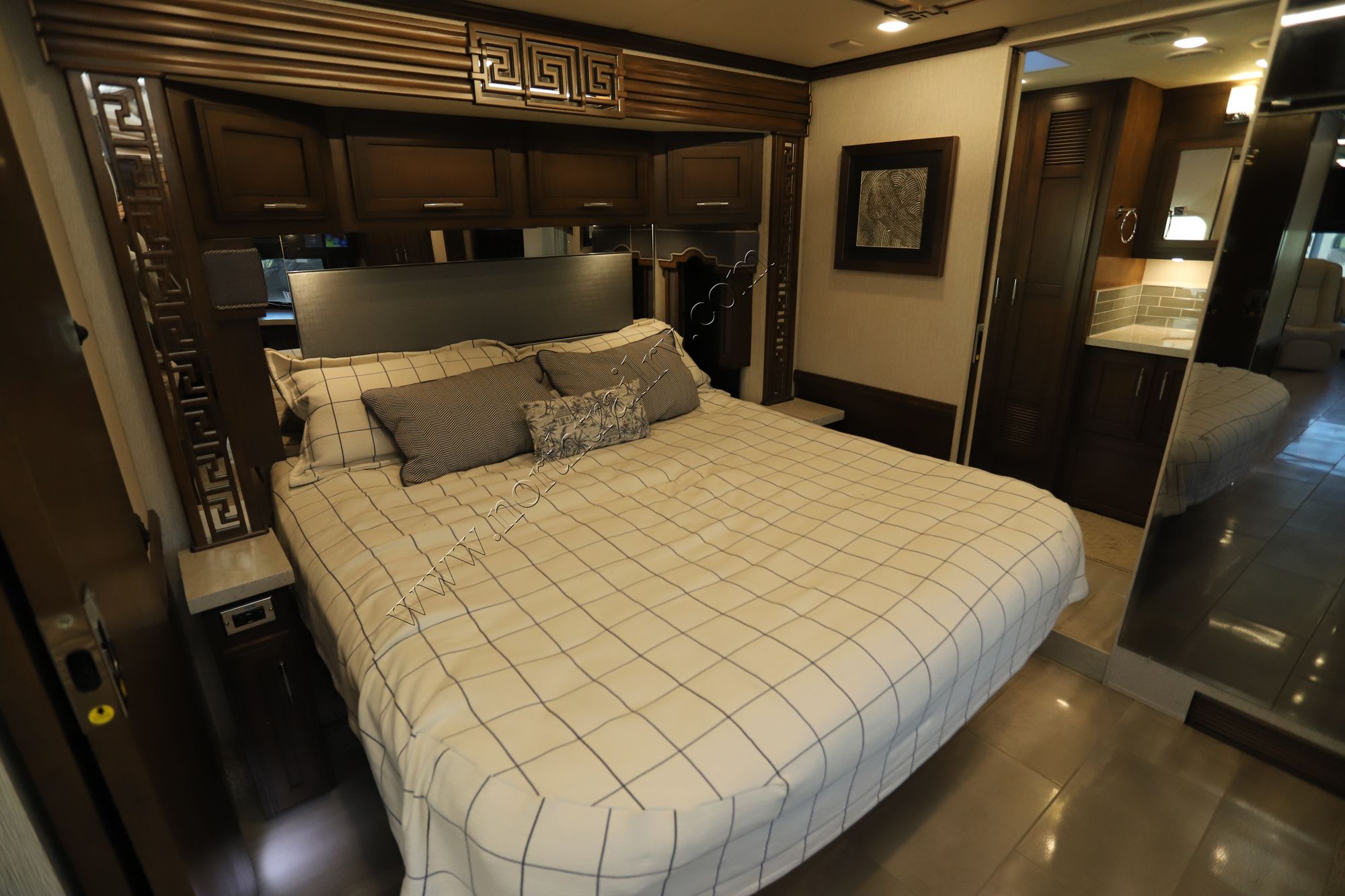 Used 2021 Newmar Ventana 3709 Class A  For Sale