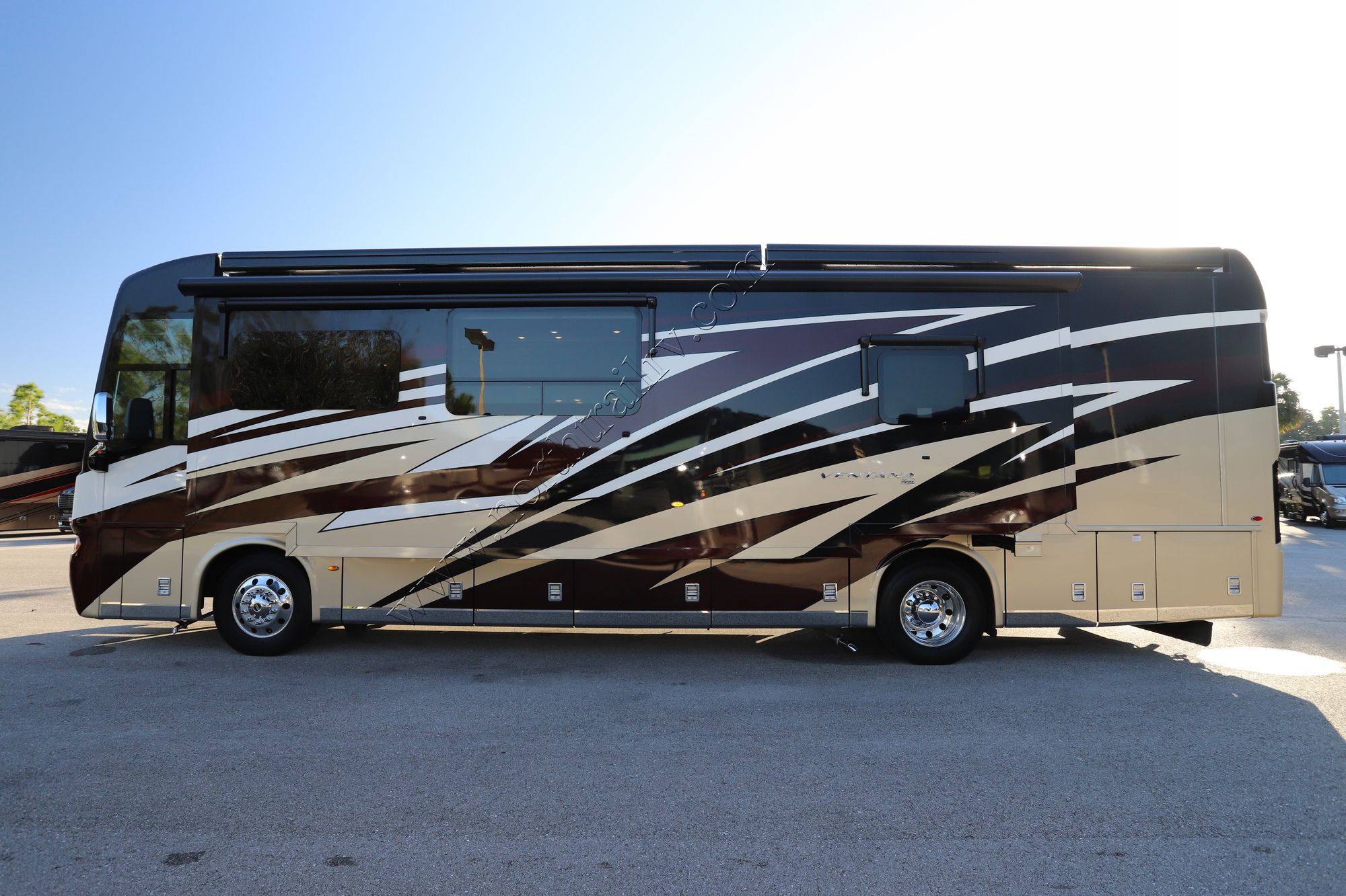 Used 2021 Newmar Ventana 3709 Class A  For Sale