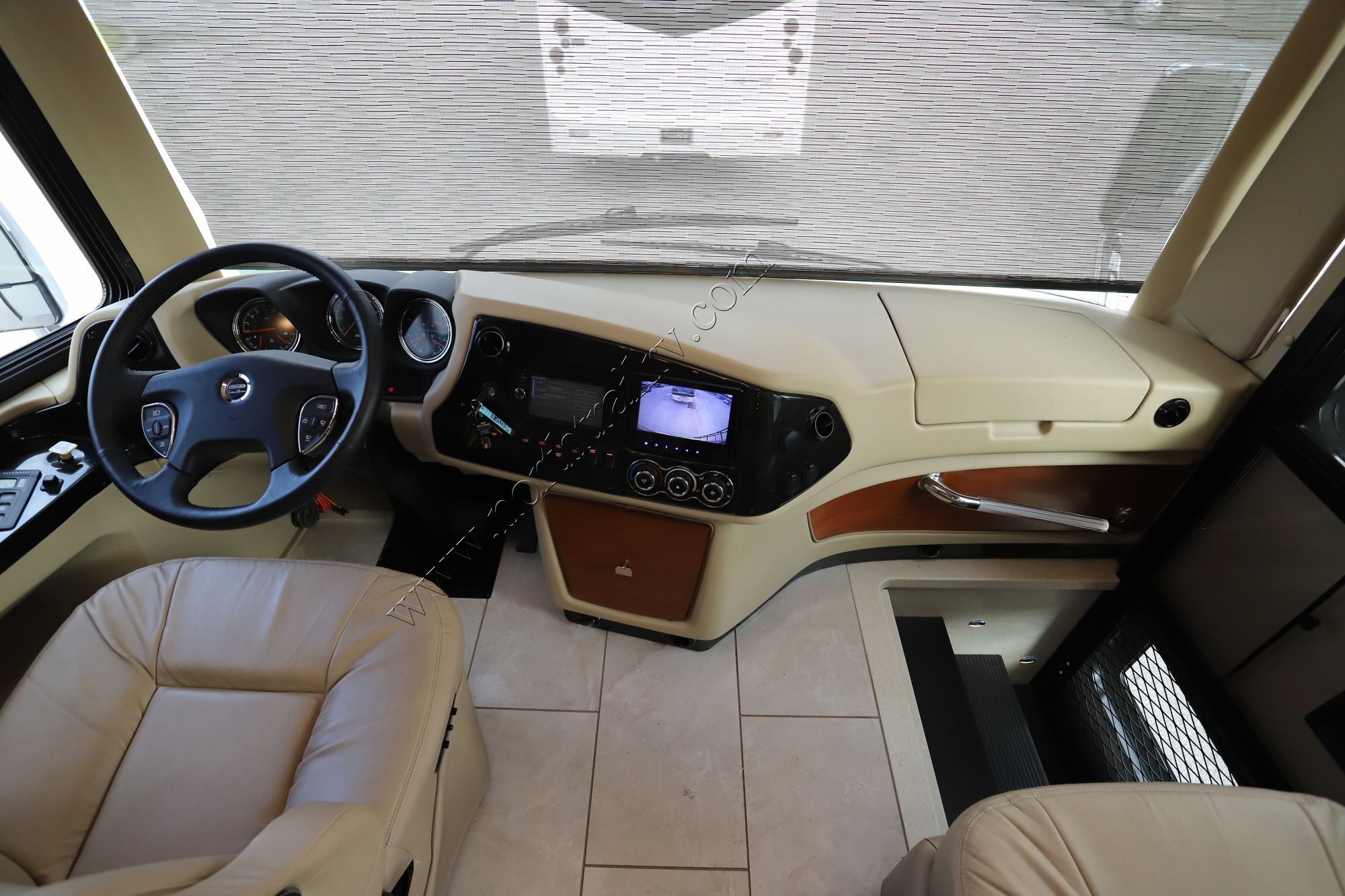 Used 2017 Tiffin Motor Homes Phaeton 36GH Class A  For Sale