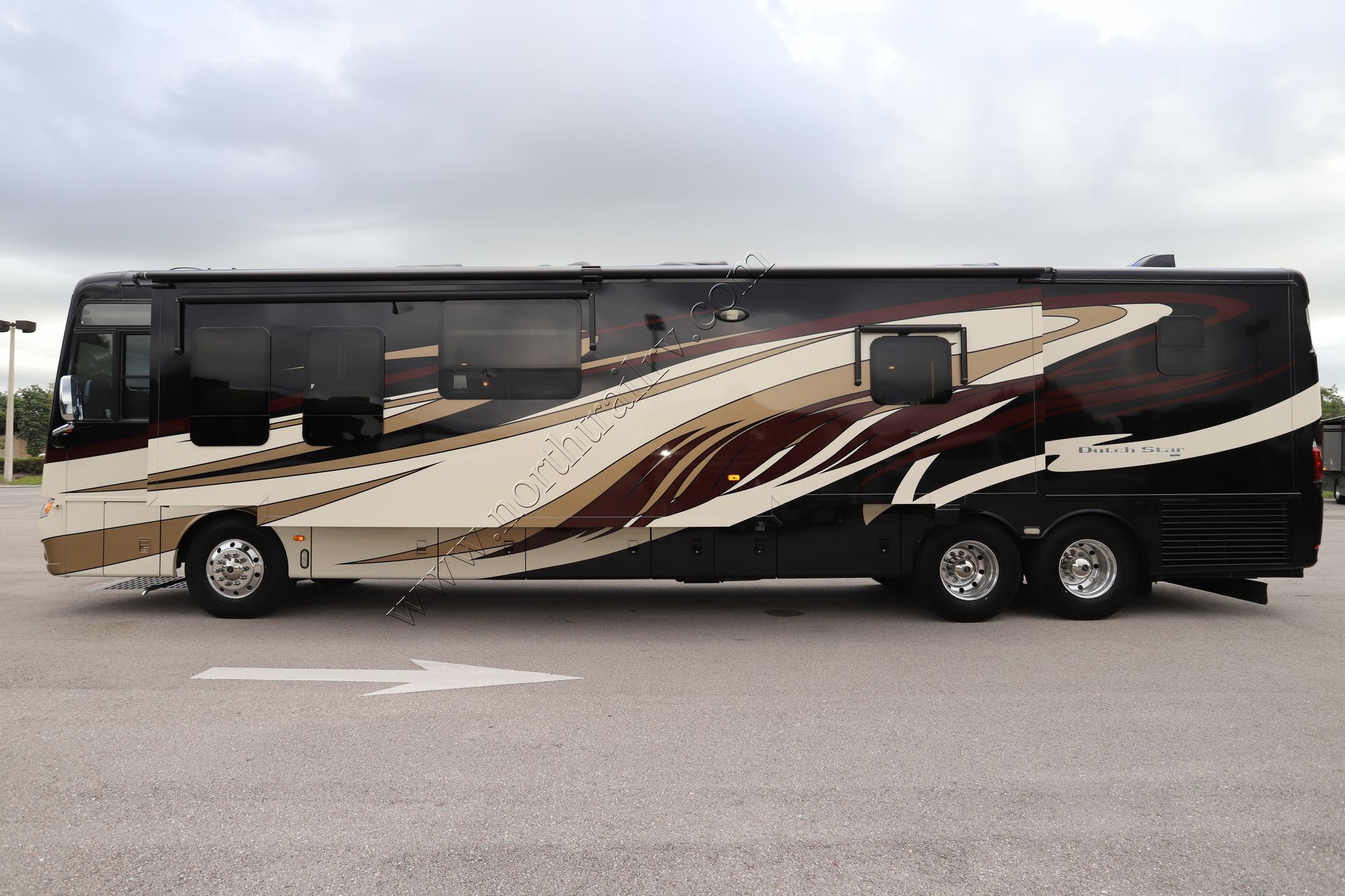 Used 2014 Newmar Dutch Star 4369 Class A  For Sale