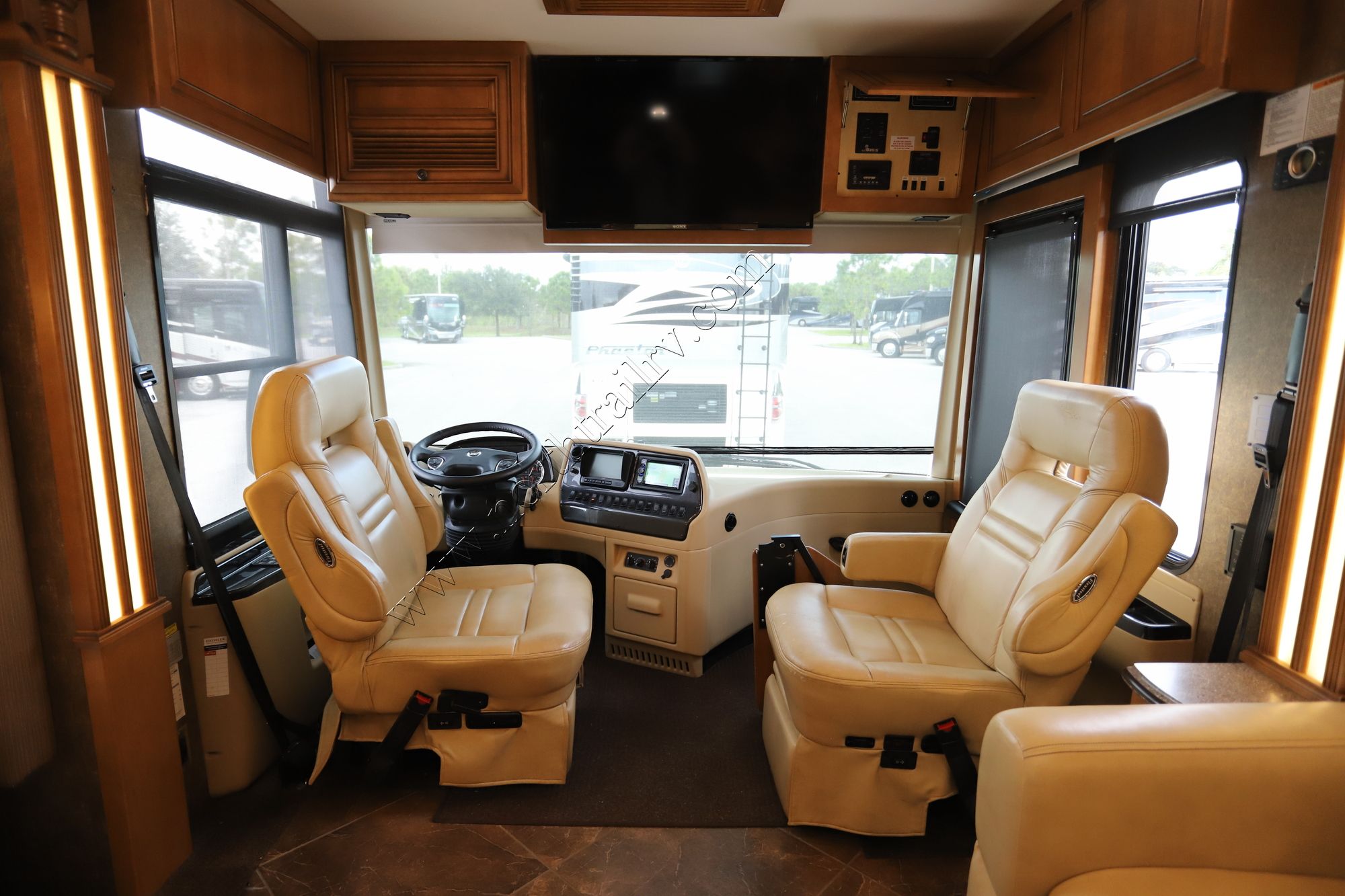 Used 2014 Newmar Dutch Star 4369 Class A  For Sale