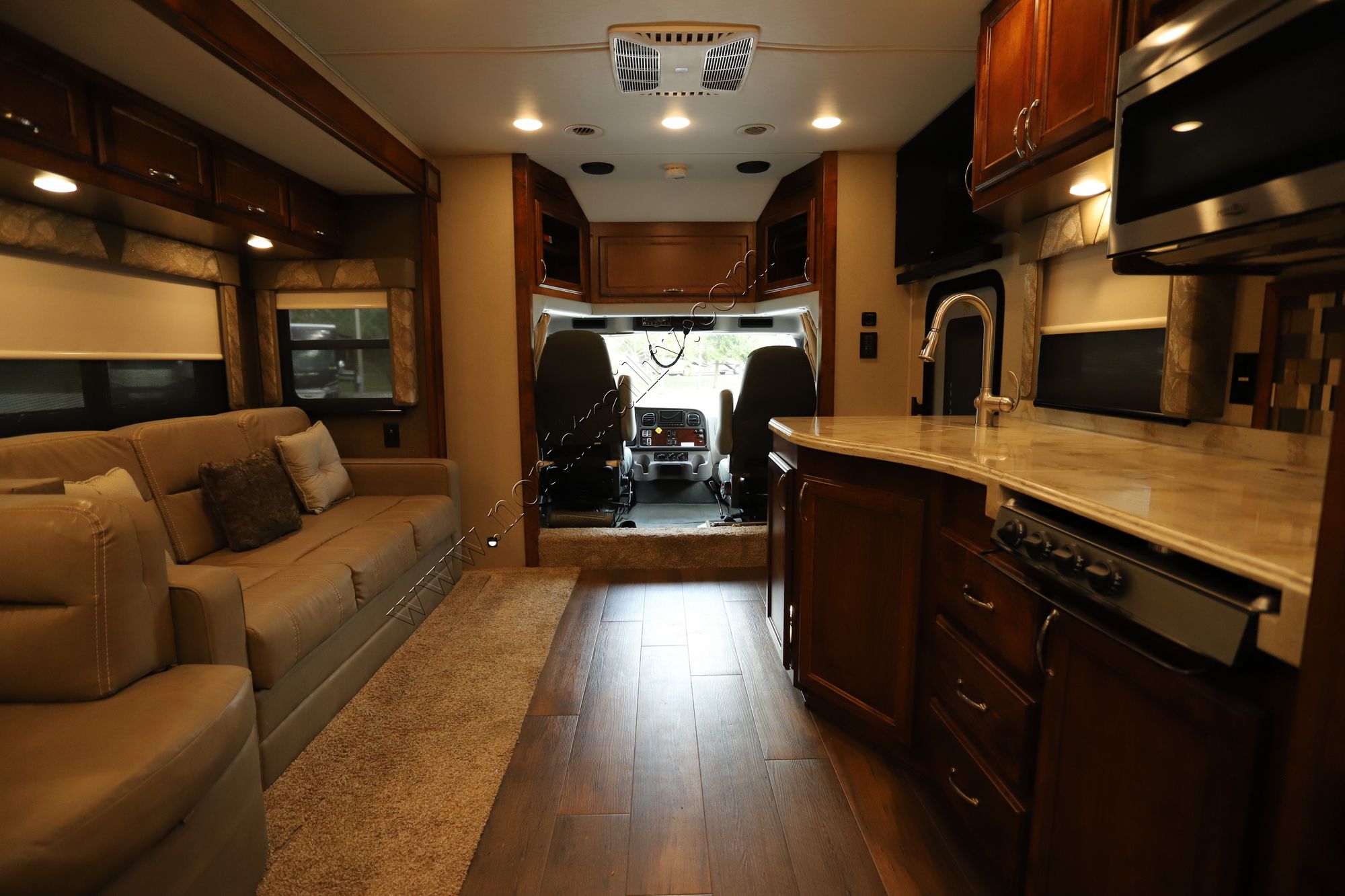 Used 2019 Renegade Rv Verona 36VSB Super C  For Sale