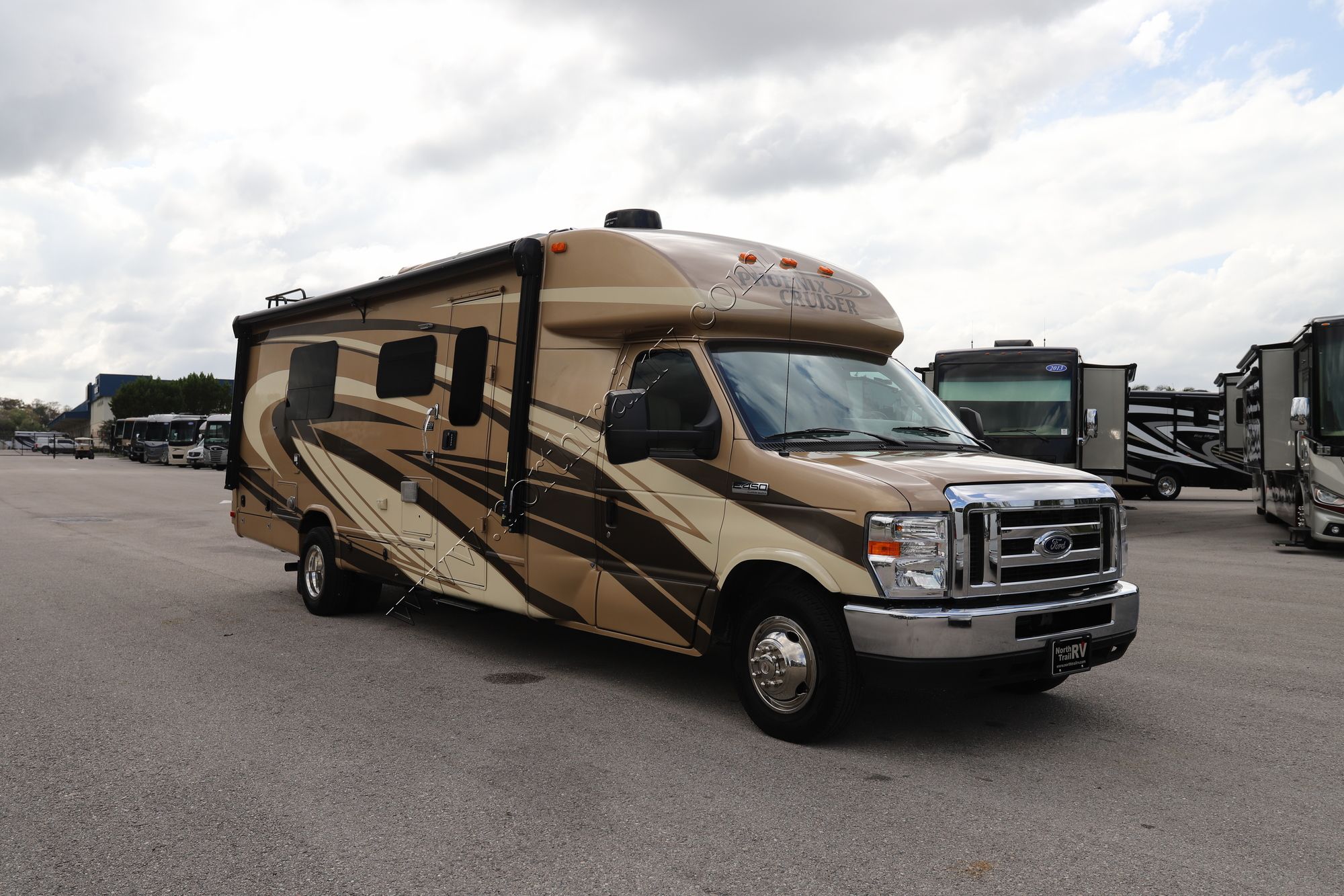 Used 2021 Phoenix Cruiser 2552 Class C  For Sale