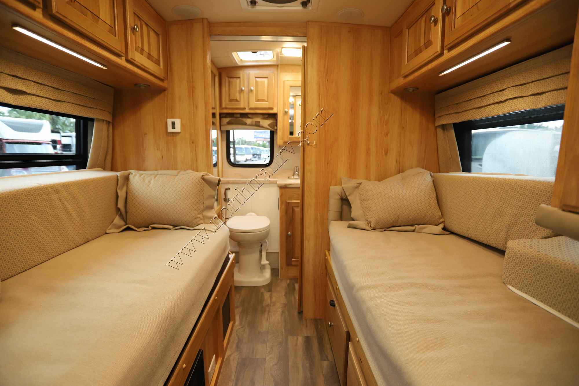 Used 2021 Phoenix Cruiser 2552 Class C  For Sale