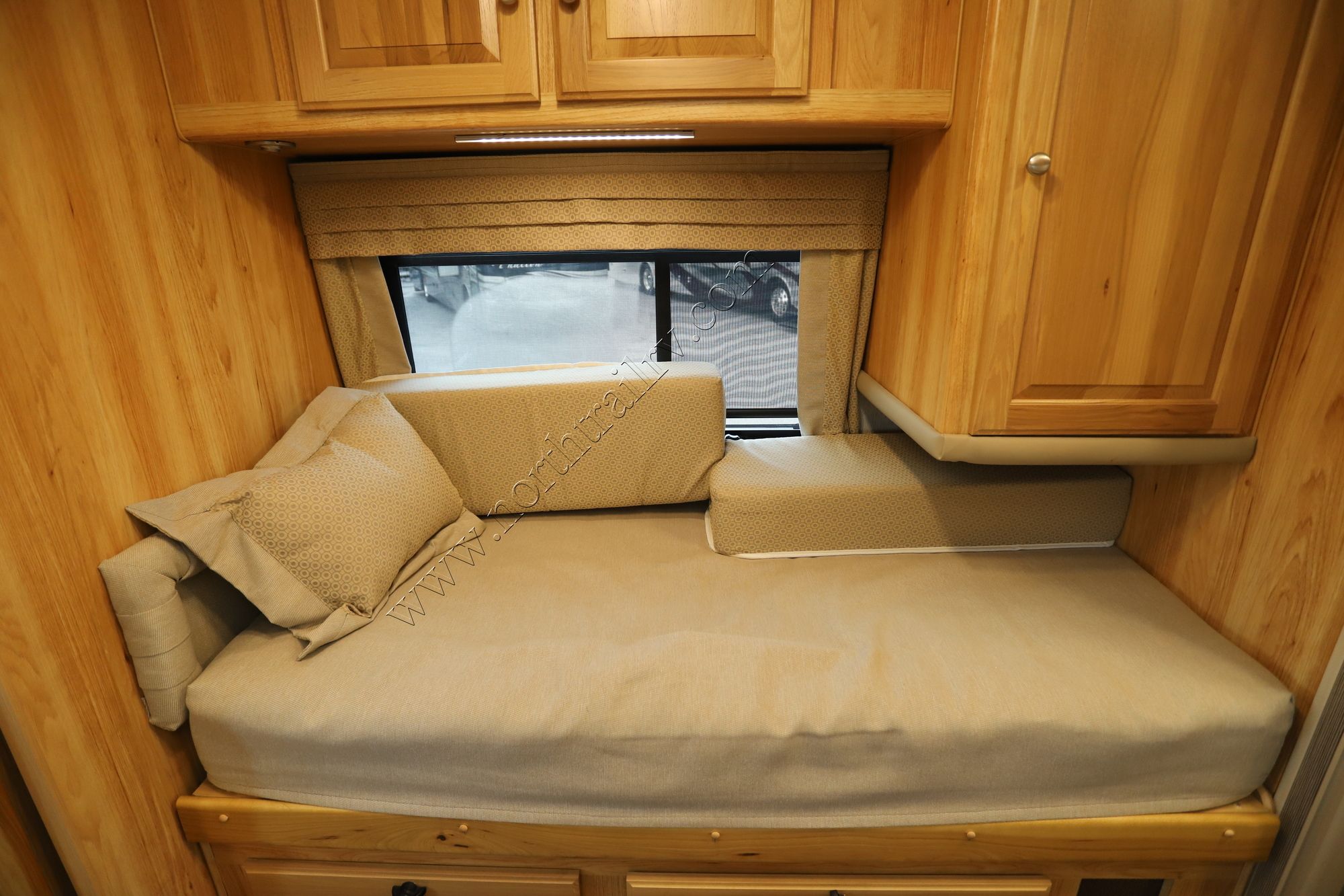 Used 2021 Phoenix Cruiser 2552 Class C  For Sale