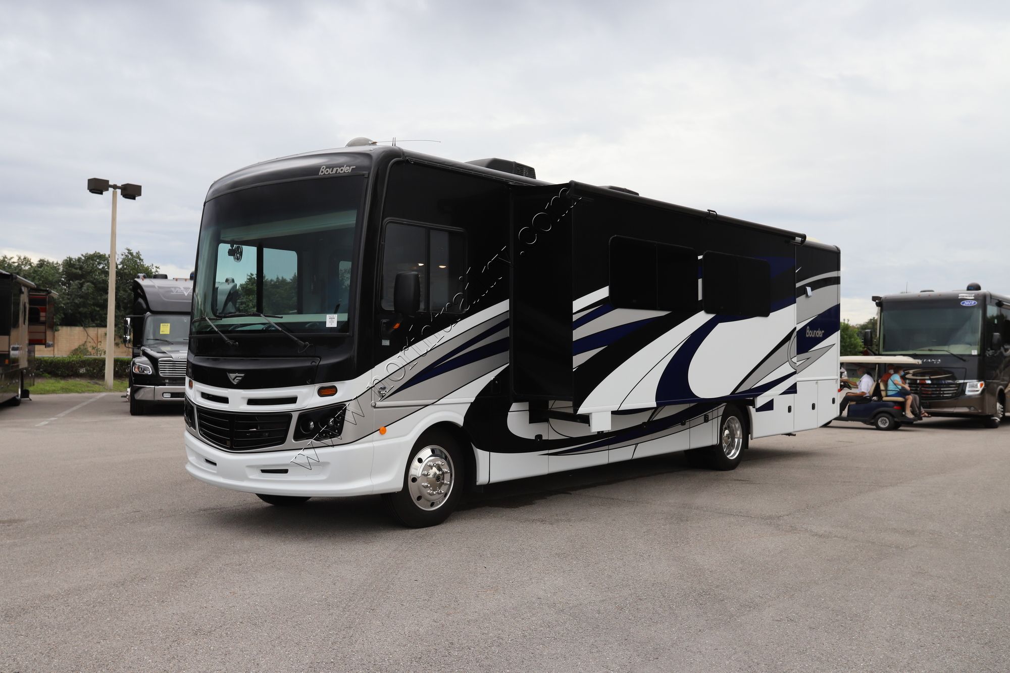 Used 2020 Fleetwood Bounder 35K Class A  For Sale