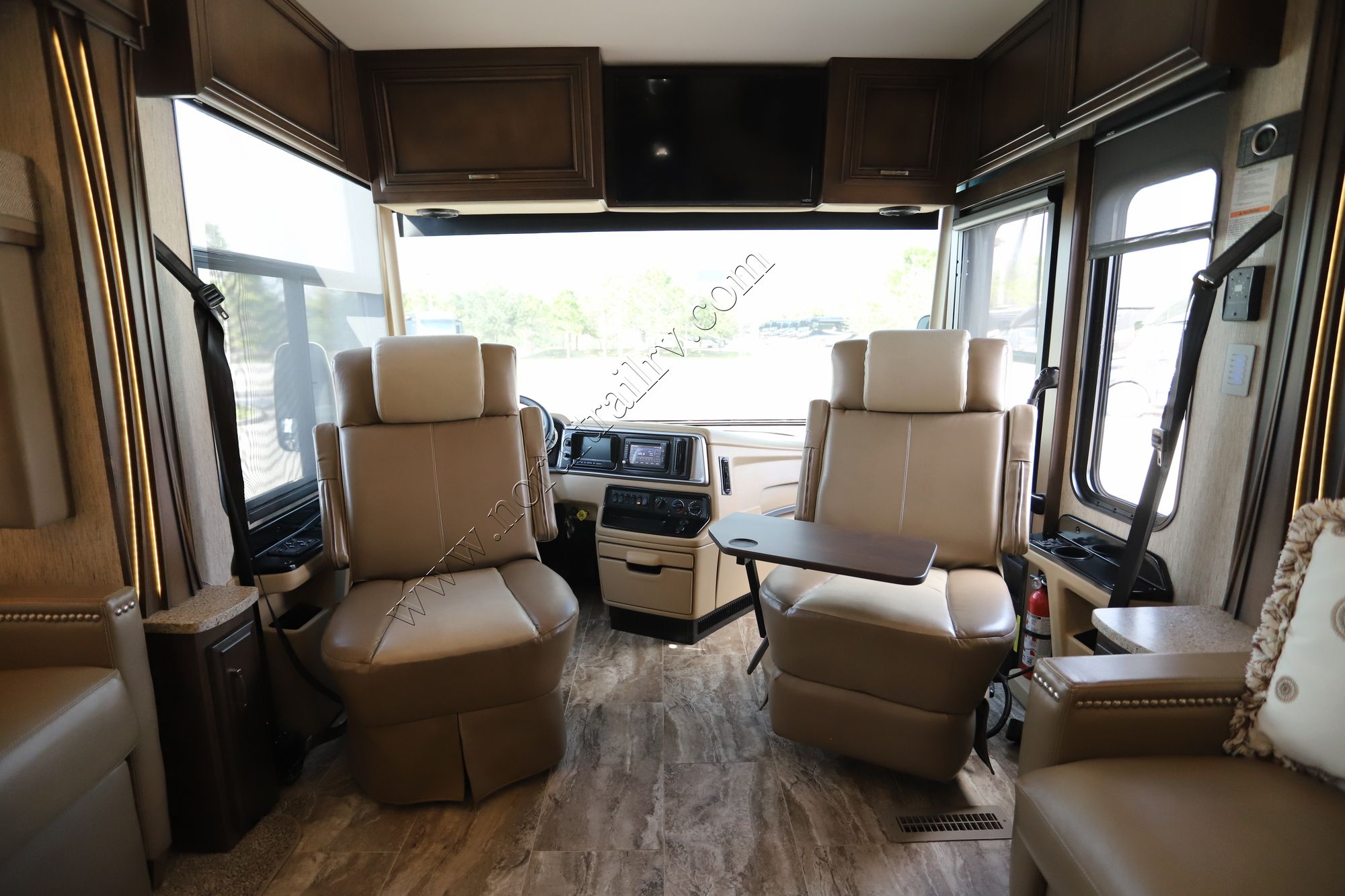 Used 2019 Newmar Ventana Le 4037 Class A  For Sale