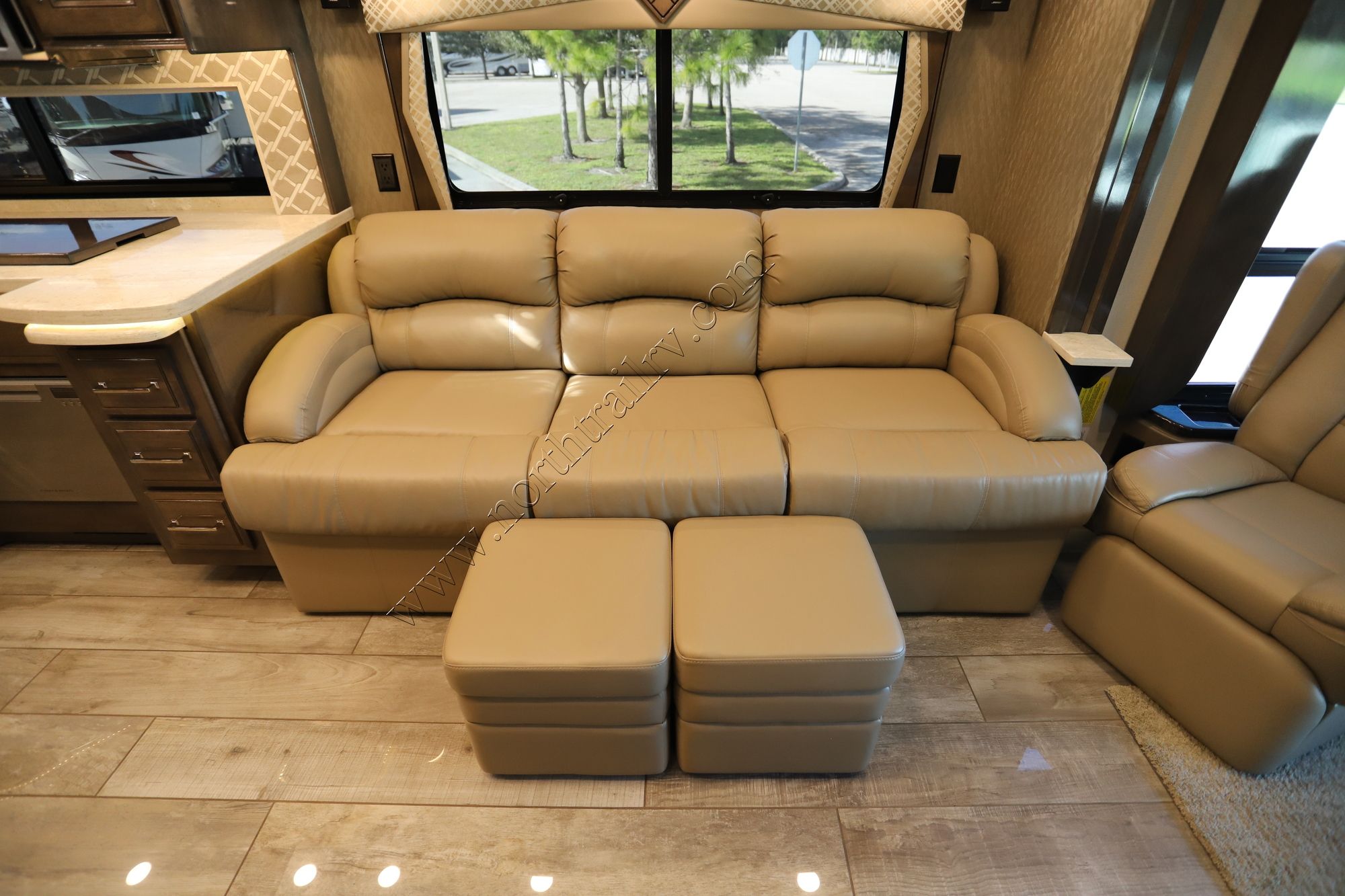 Used 2021 Entegra Anthem 44R Class A  For Sale