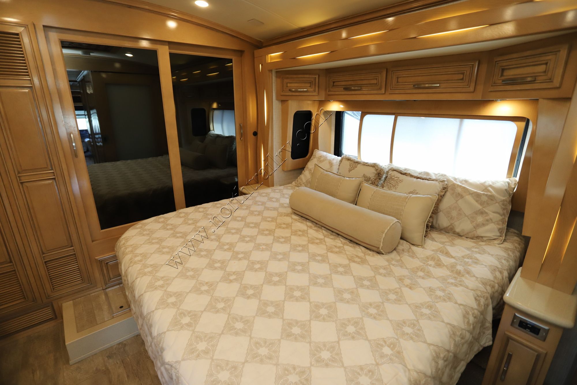 Used 2020 Newmar New Aire 3543 Class A  For Sale