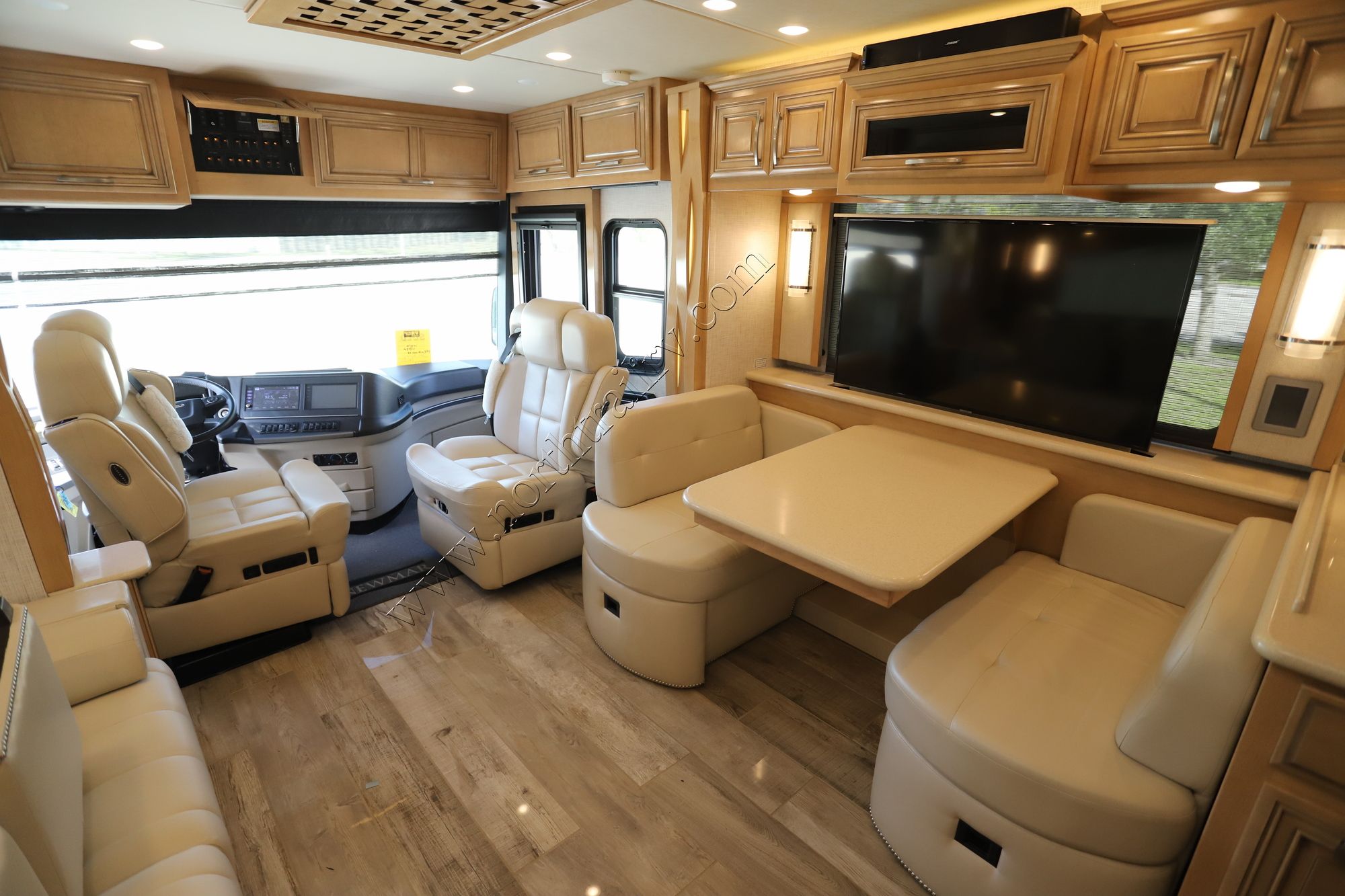 Used 2020 Newmar New Aire 3543 Class A  For Sale