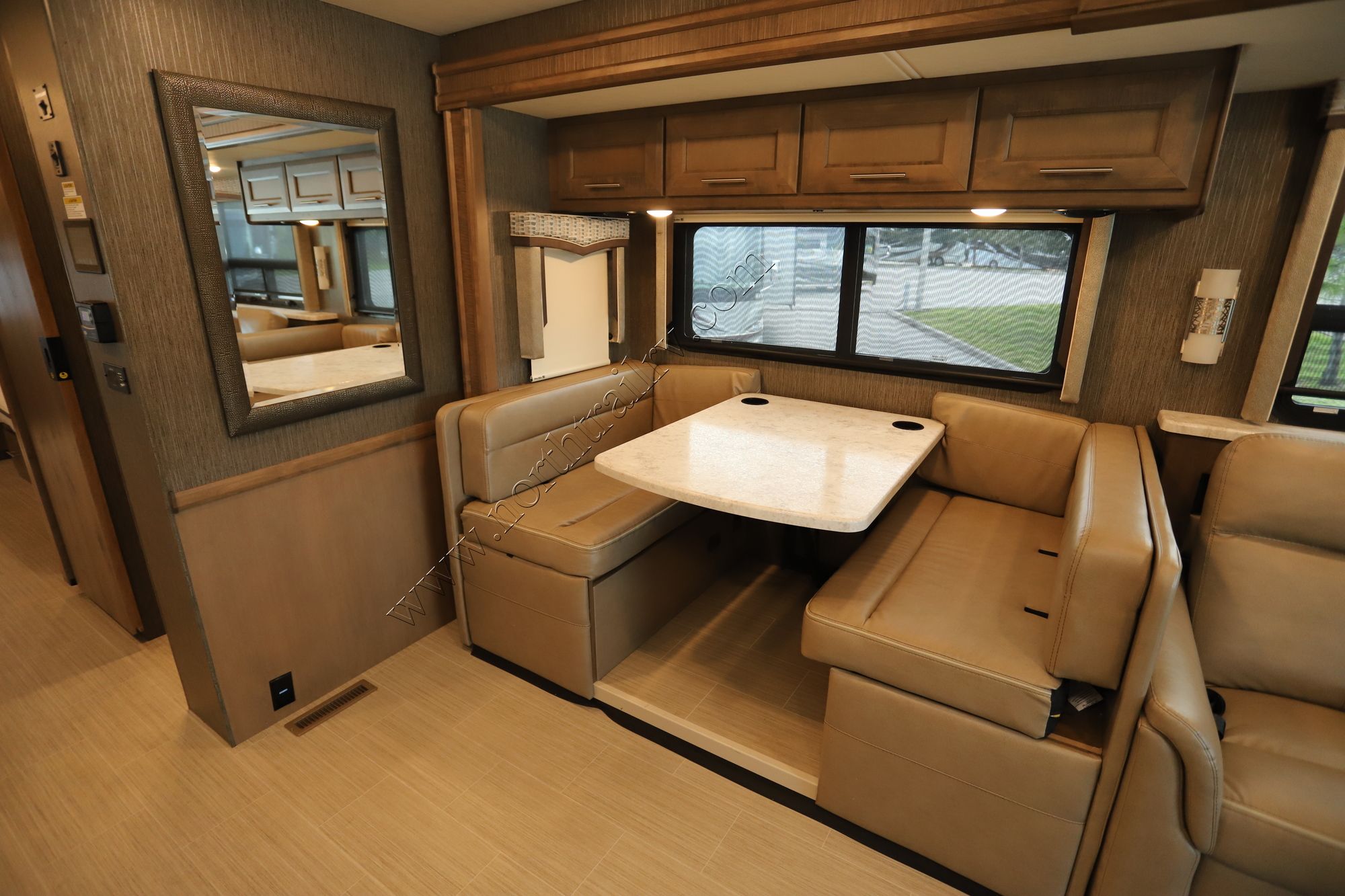 Used 2021 Thor Challenger 37FH Class A  For Sale