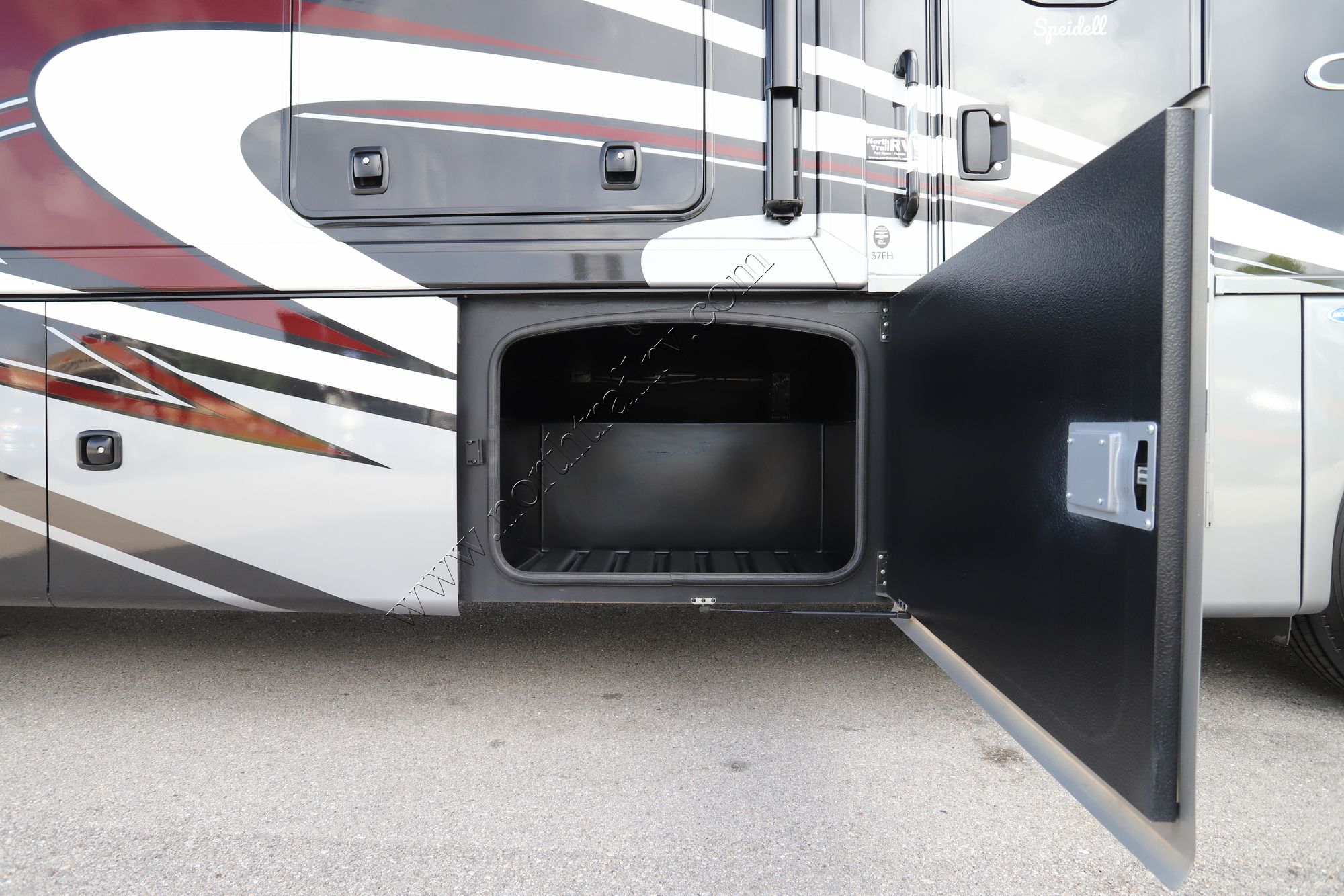 Used 2021 Thor Challenger 37FH Class A  For Sale