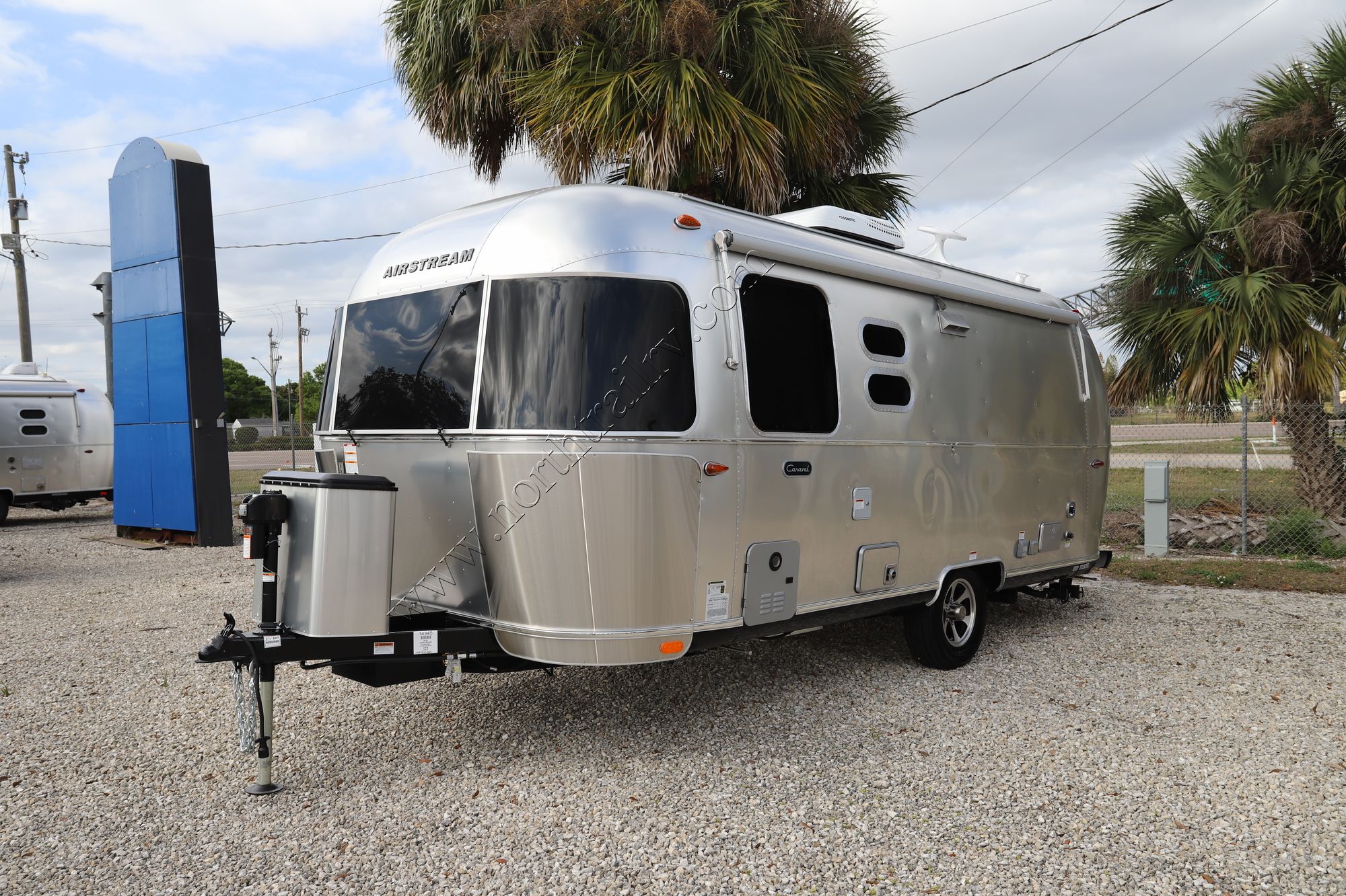 New 2022 Airstream Caravel 22FB Travel Trailer  For Sale