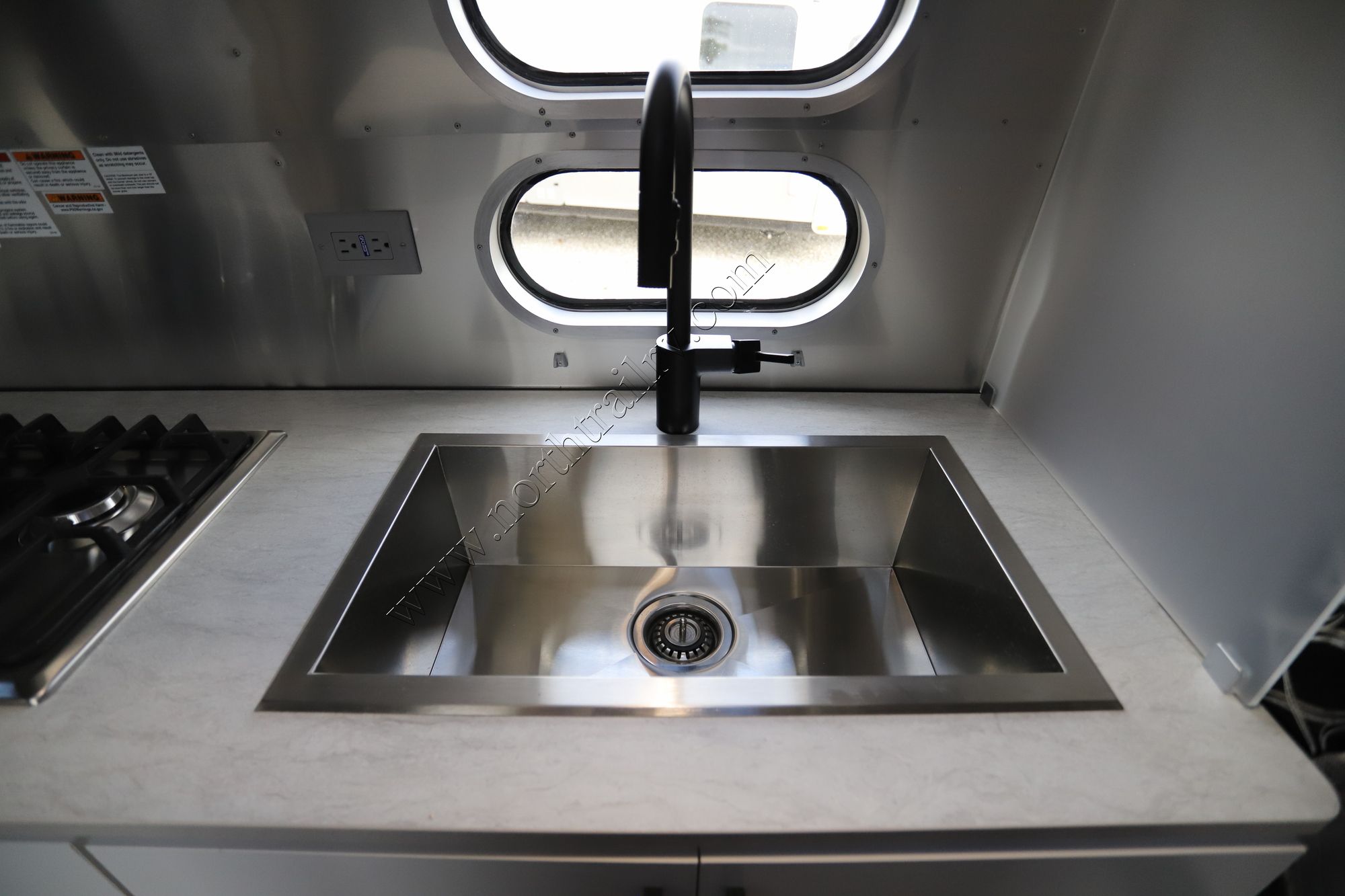 New 2022 Airstream Caravel 22FB Travel Trailer  For Sale