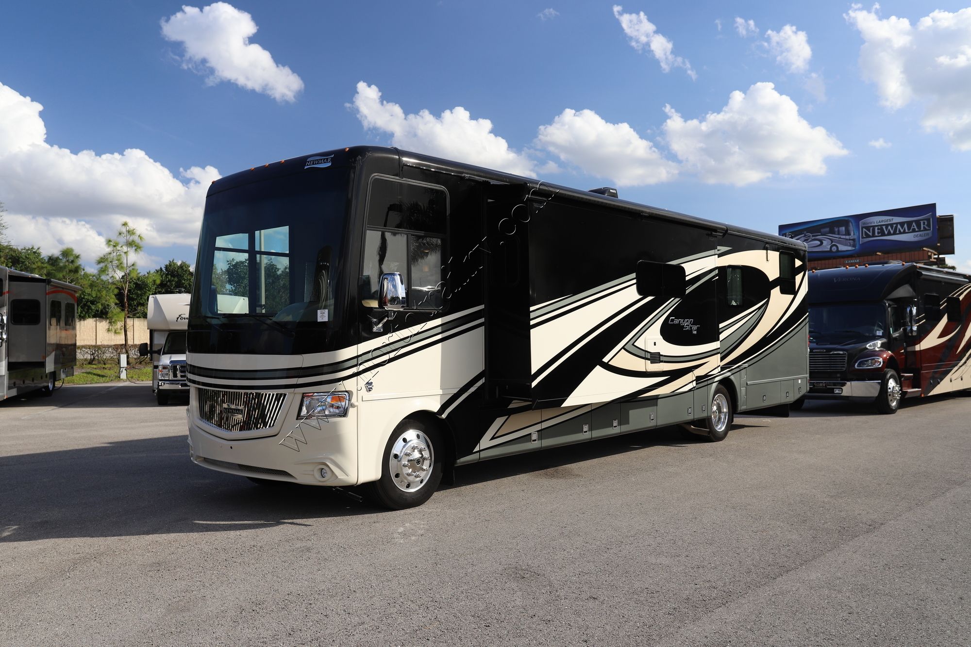 Used 2020 Newmar Canyon Star 3927 Class A  For Sale