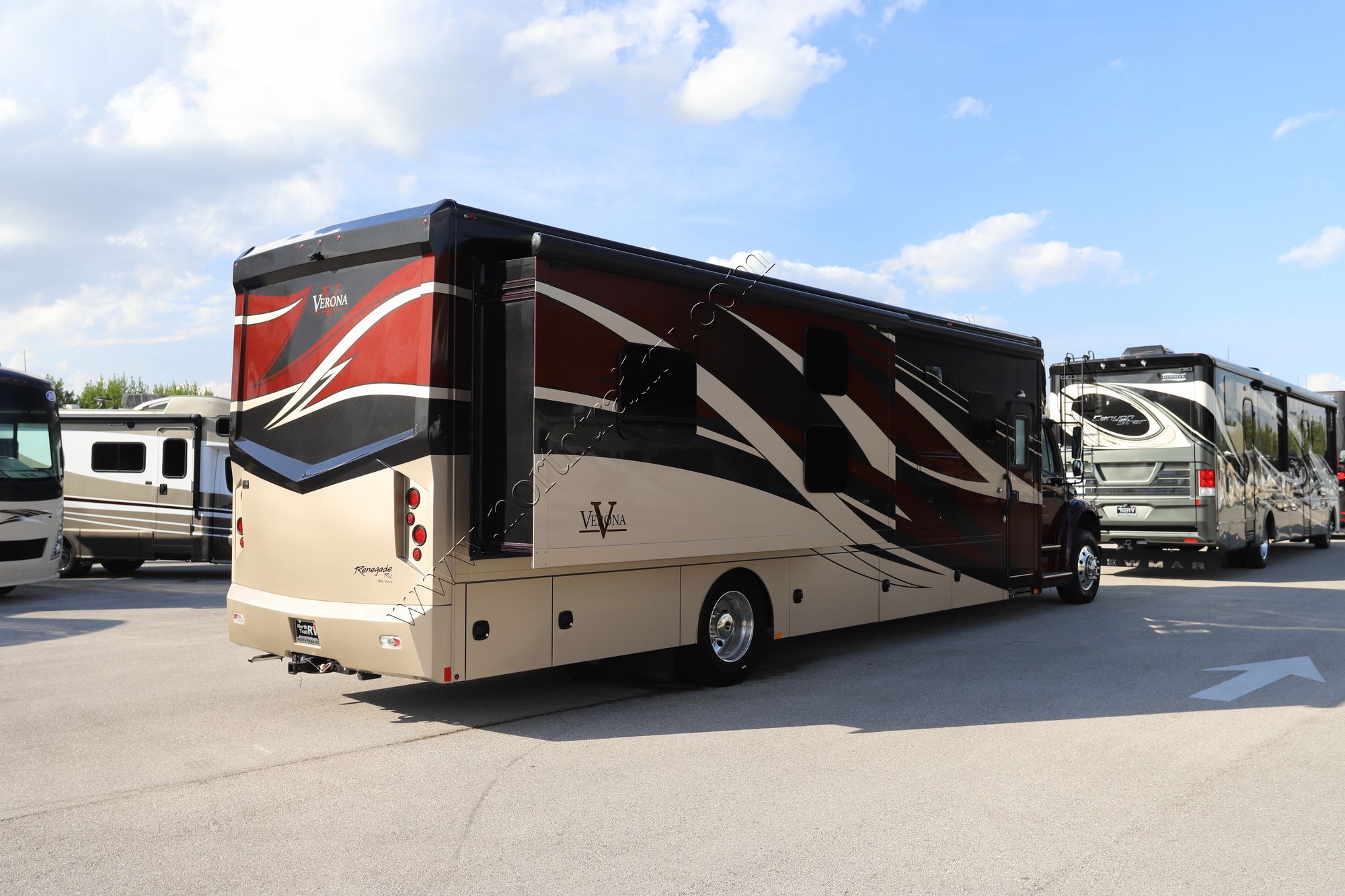 Used 2020 Renegade Rv Verona 40VBH Super C  For Sale