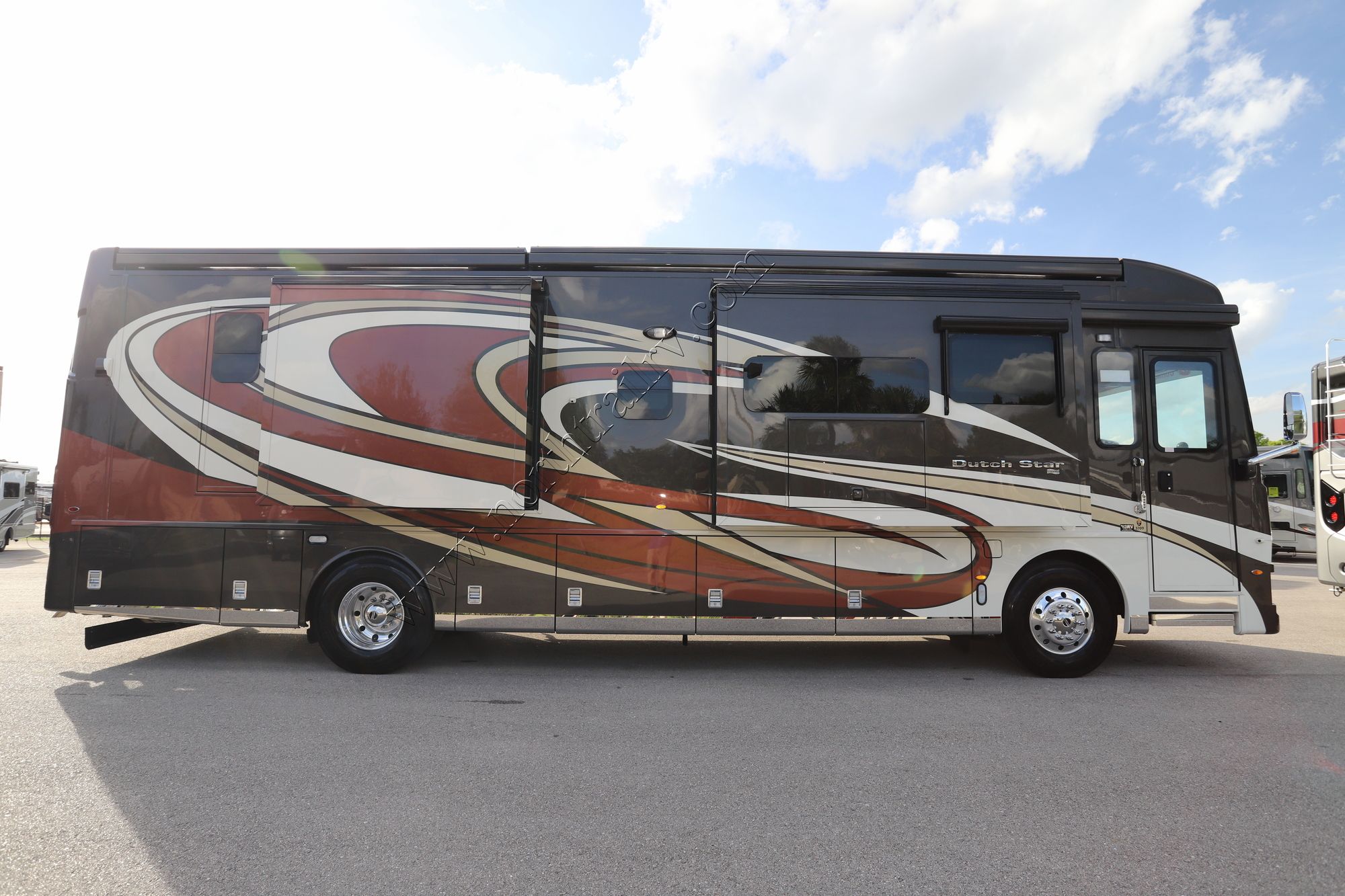 New 2022 Newmar Dutch Star 3709 Class A  For Sale