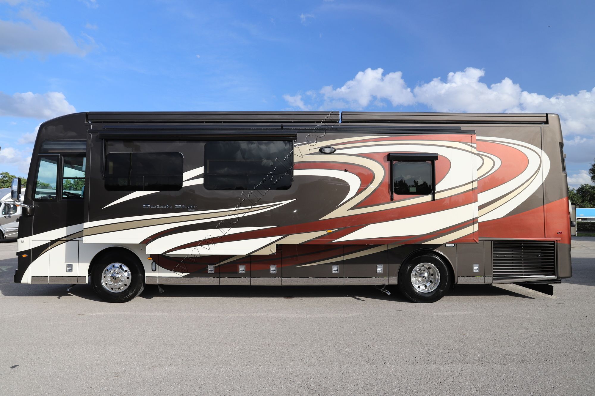 New 2022 Newmar Dutch Star 3709 Class A  For Sale