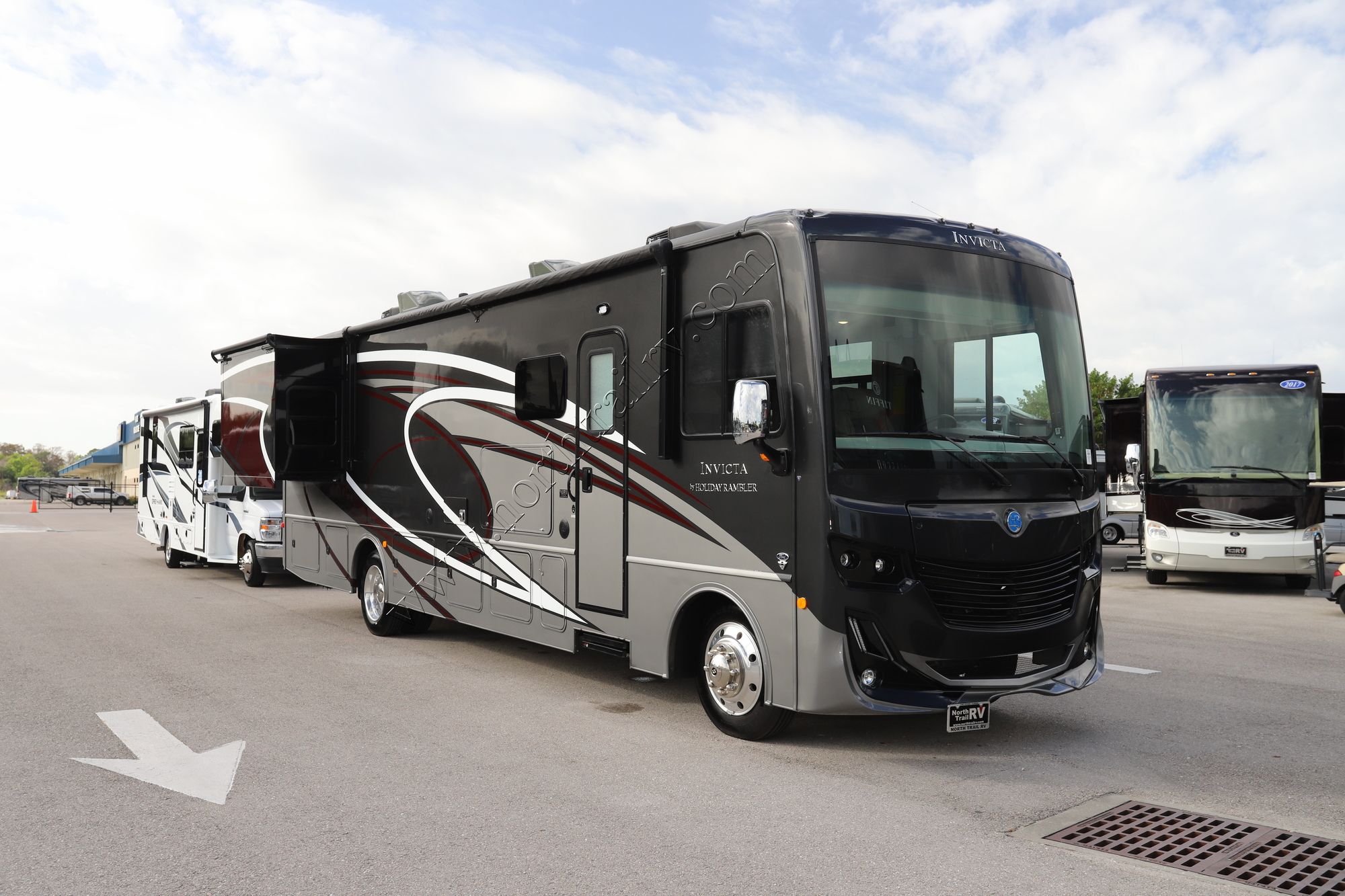 Used 2021 Holiday Rambler Invicta 34MB Class A  For Sale