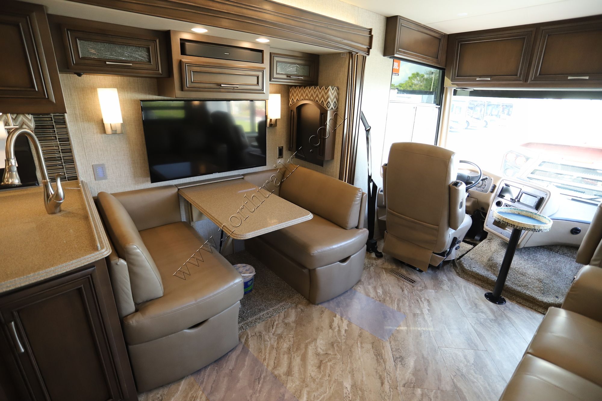 Used 2020 Newmar Canyon Star 3927 Class A  For Sale